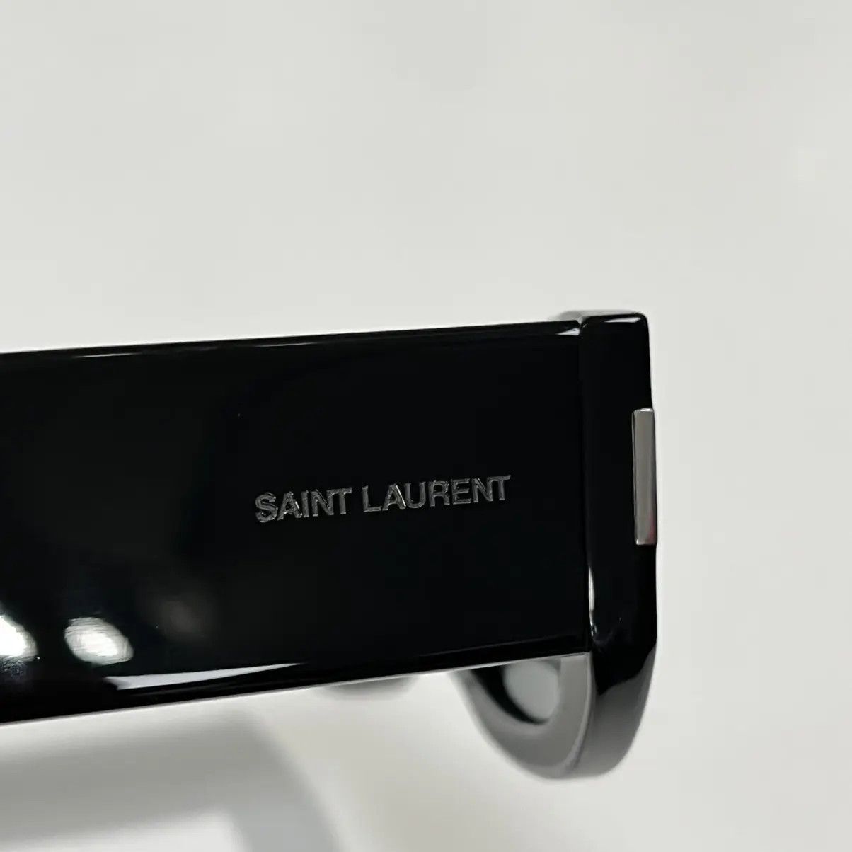 Saint Laurent Paris Saint Laurent Sunglasses 697 Size ONE SIZE - 5 Thumbnail