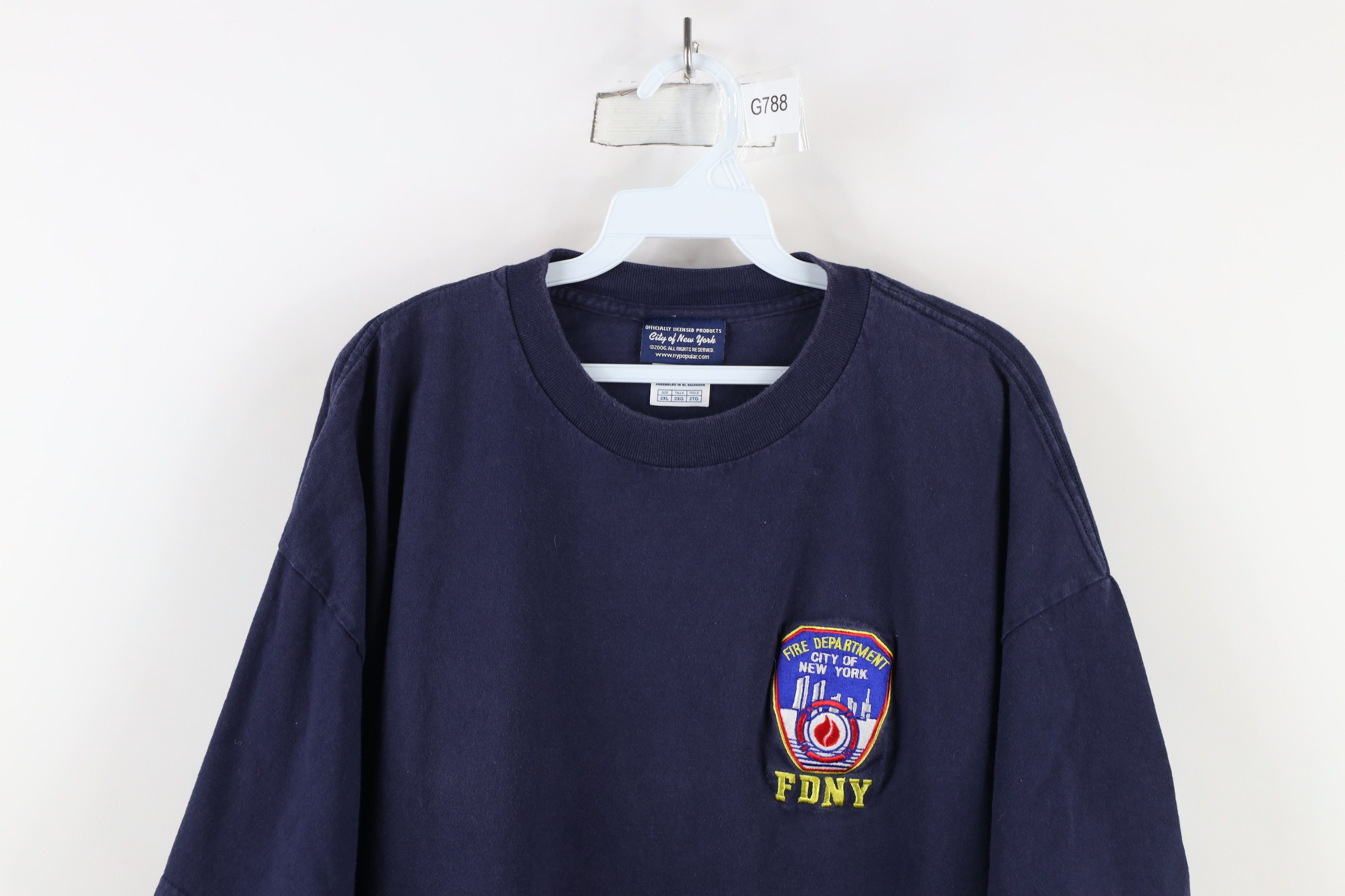 Vintage Vintage Y2K 2006 Spell FDNY Fire Department New York T-Shirt Size US XXL / EU 58 / 5 - 2 Thumbnail