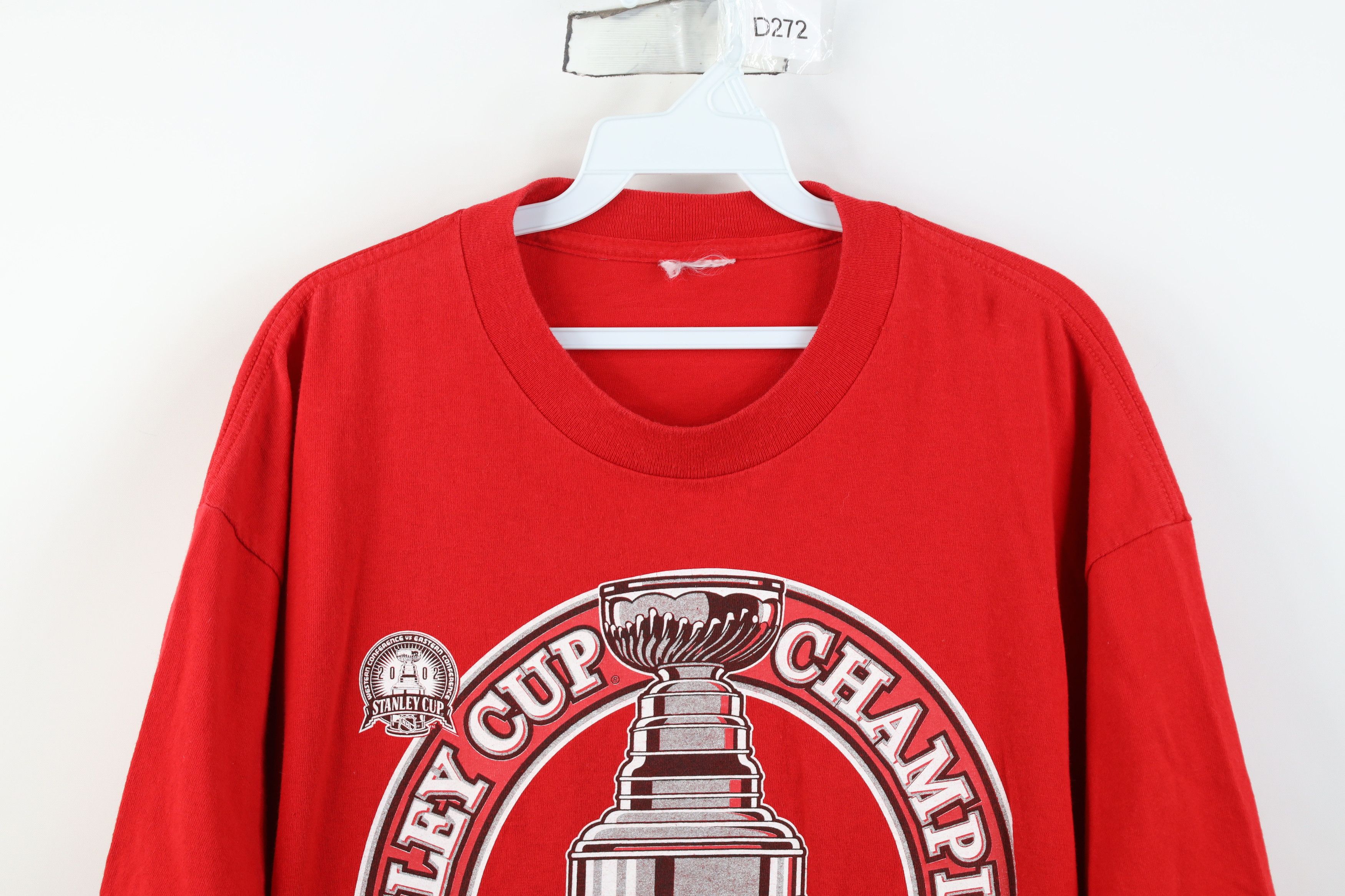 Vintage Vintage 2002 Stanley Cup Champions Detroit Red Wings T-Shirt Size US XL / EU 56 / 4 - 2 Thumbnail