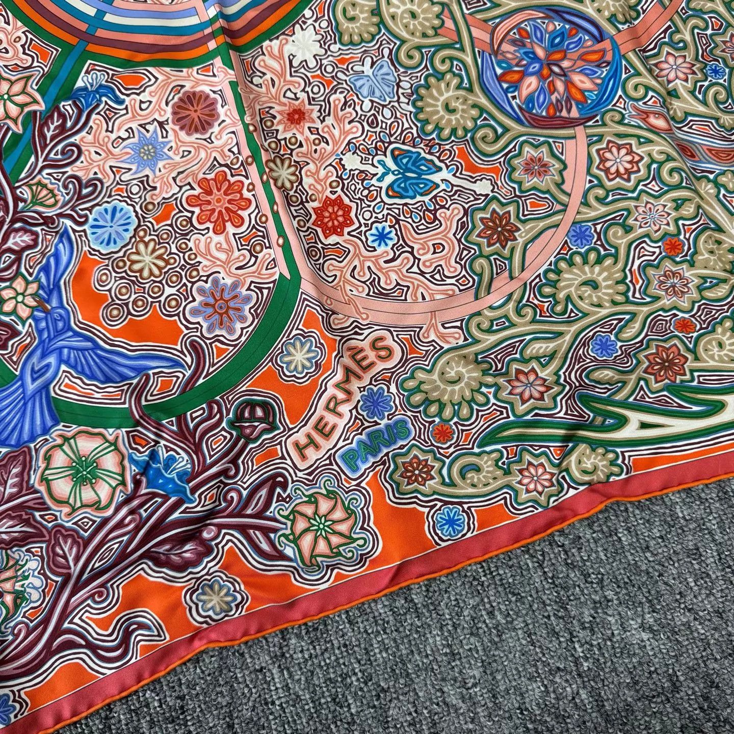 Hermes Hermes Tree of Wind Silk Scarf 99 New Vibrant Colors Size ONE SIZE - 3 Thumbnail