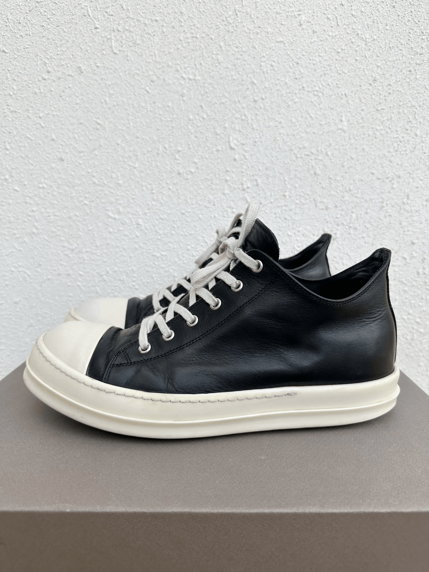 Rick Owens Rick Owens Main Line Black White Leather Low-Top Size US 10 / EU 43 - 1 Thumbnail