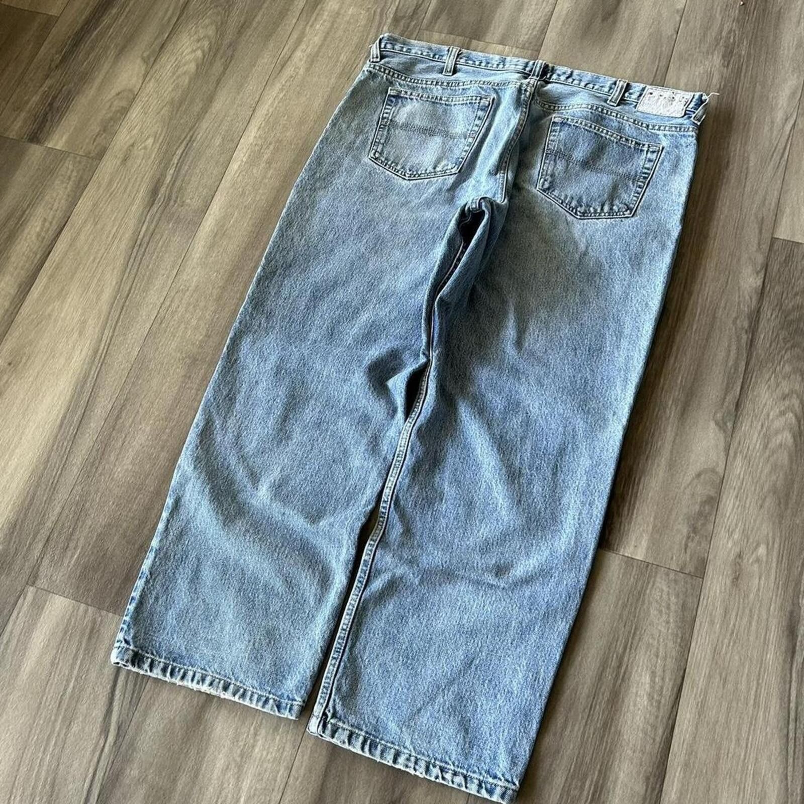 Izod Vintage Light Wash Baggy blue denim jeans wide leg 40/30 Size US 40 / EU 56 - 3 Thumbnail