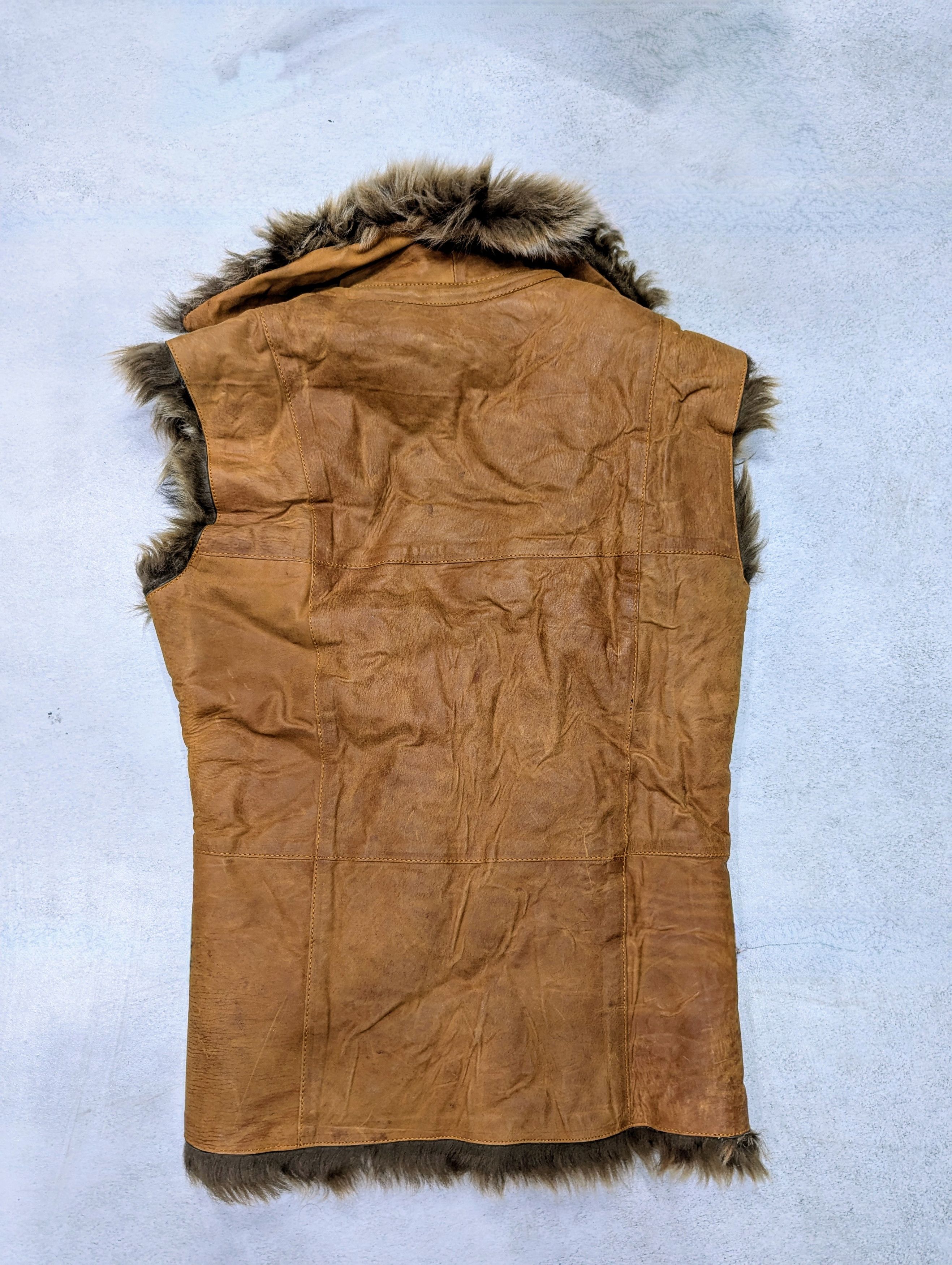 💥🔥 Stunning Vintage Suede & Fur Vest - Festival/Boho Vibes