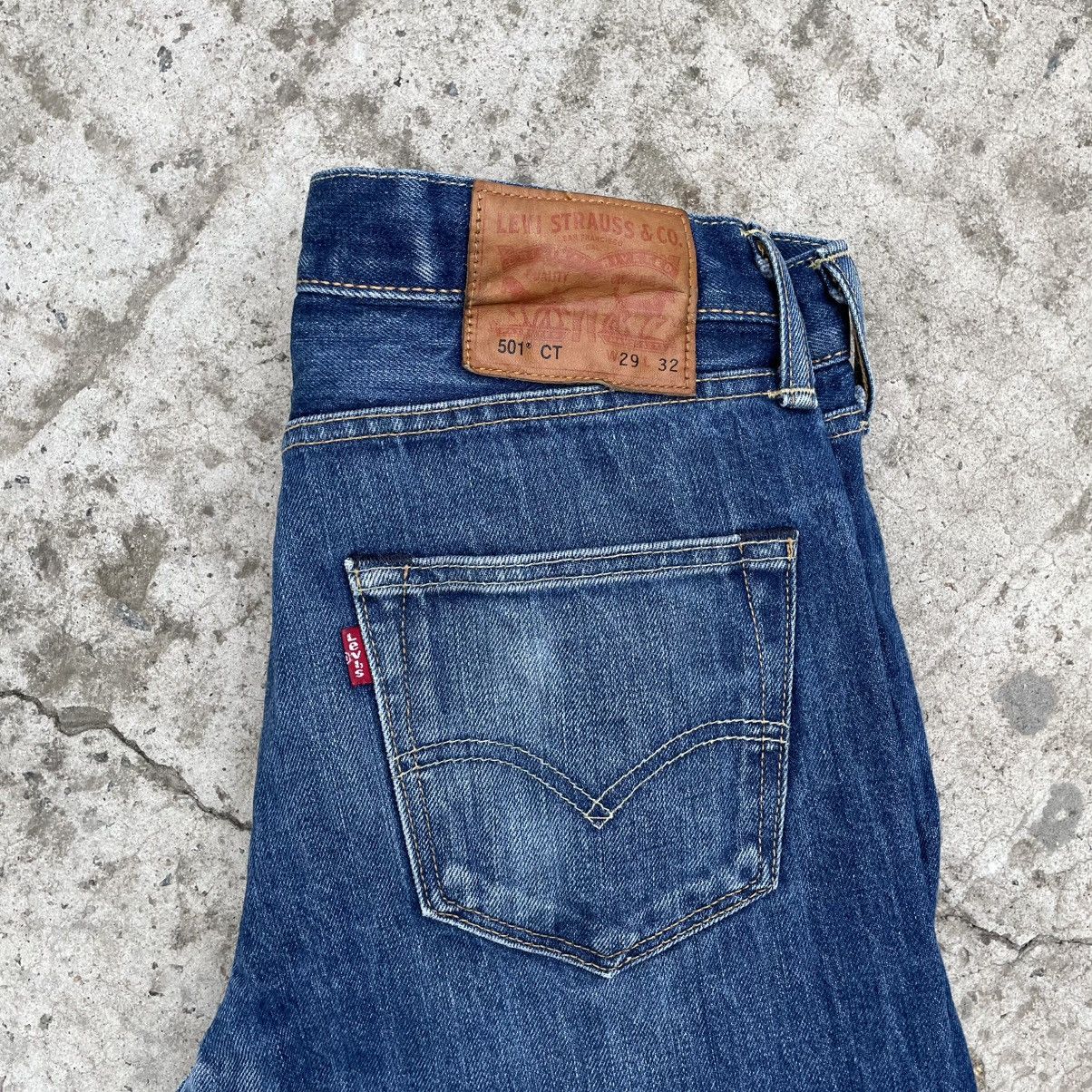 Levi's Vintage Clothing Vintage Levi’s 501 Jeans Slim Fit W29xL32 00s USA Size US 29 - 7 Thumbnail