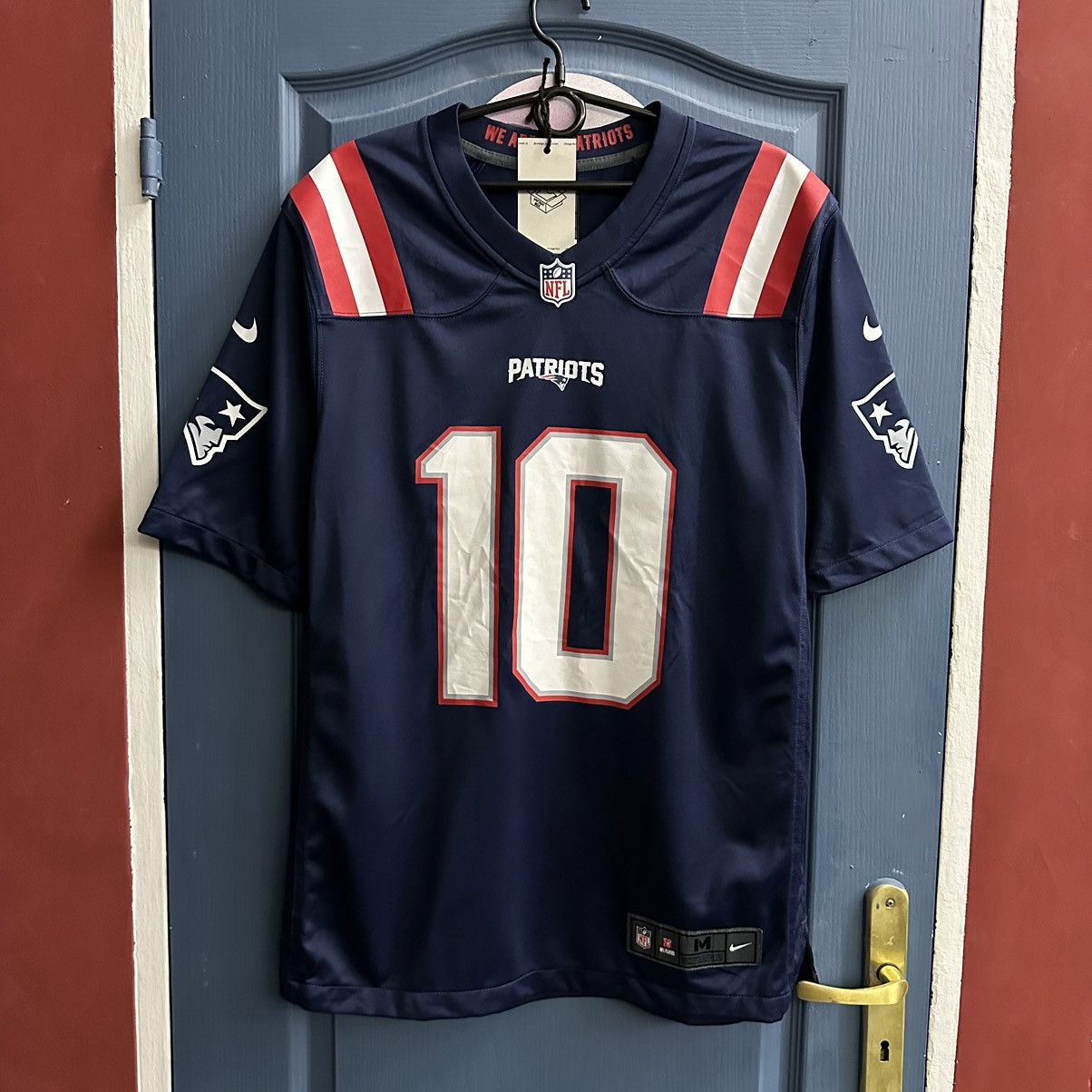 NFL × Nike Nike Patriots NFL jersey 10 Jones USA new England sportswear Size US M / EU 48-50 / 2 - 1 Thumbnail