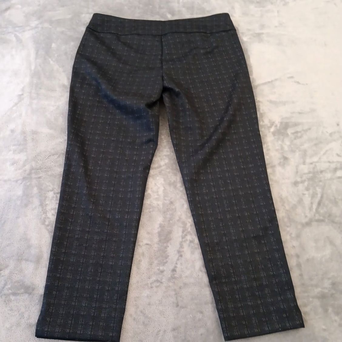 Vintage Zac & Rachel Ankle Pants Womens XL Black Gray Plaid Pull On 38x28 Mid Rise Straight Stretch Regular Inseam 28 Occasion Casual Size 40" / US 18 - 6 Thumbnail
