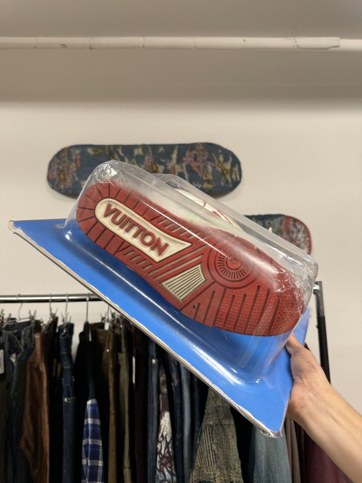 Louis Vuitton × Virgil Abloh AW2021 Louis Vuitton ‘SoHo Exclusive’ 1/500 LV Trainers Size US 9.5 / EU 42-43 - 6 Thumbnail