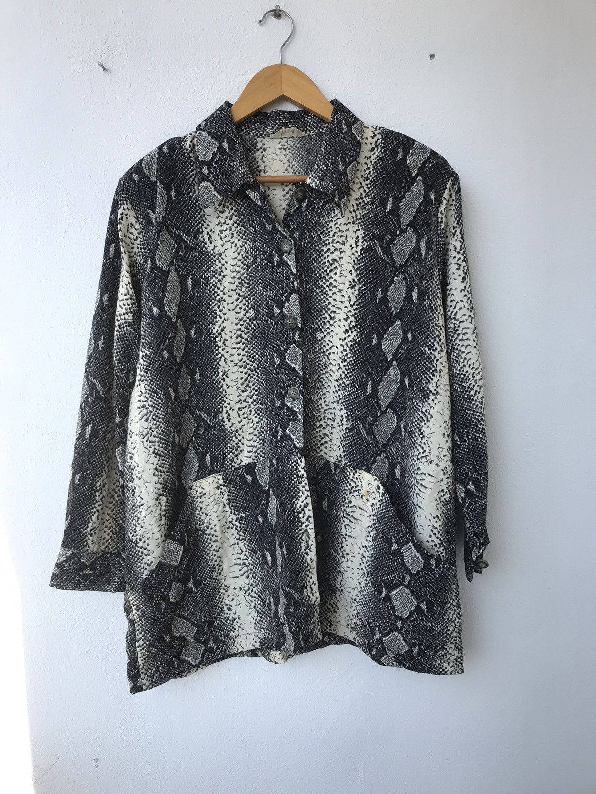 Japanese Brand × Vintage vintage lamira button down shirt python design Size US L / EU 52-54 / 3 - 1 Thumbnail