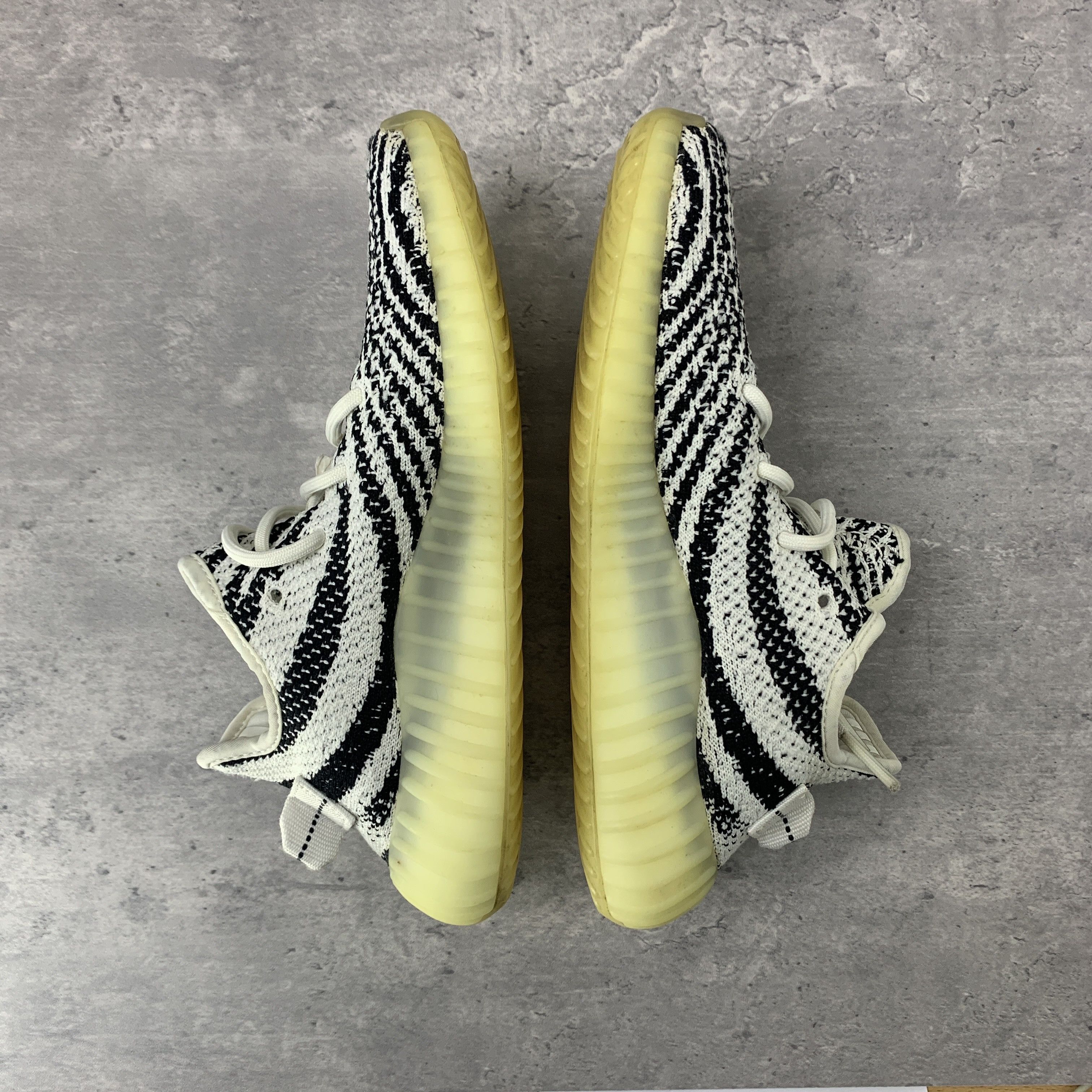 Adidas × Yeezy Adidas Yeezy Boost 350 V2 Zebra CP9654 Size US 5.5 / IT 35.5 - 2 Thumbnail