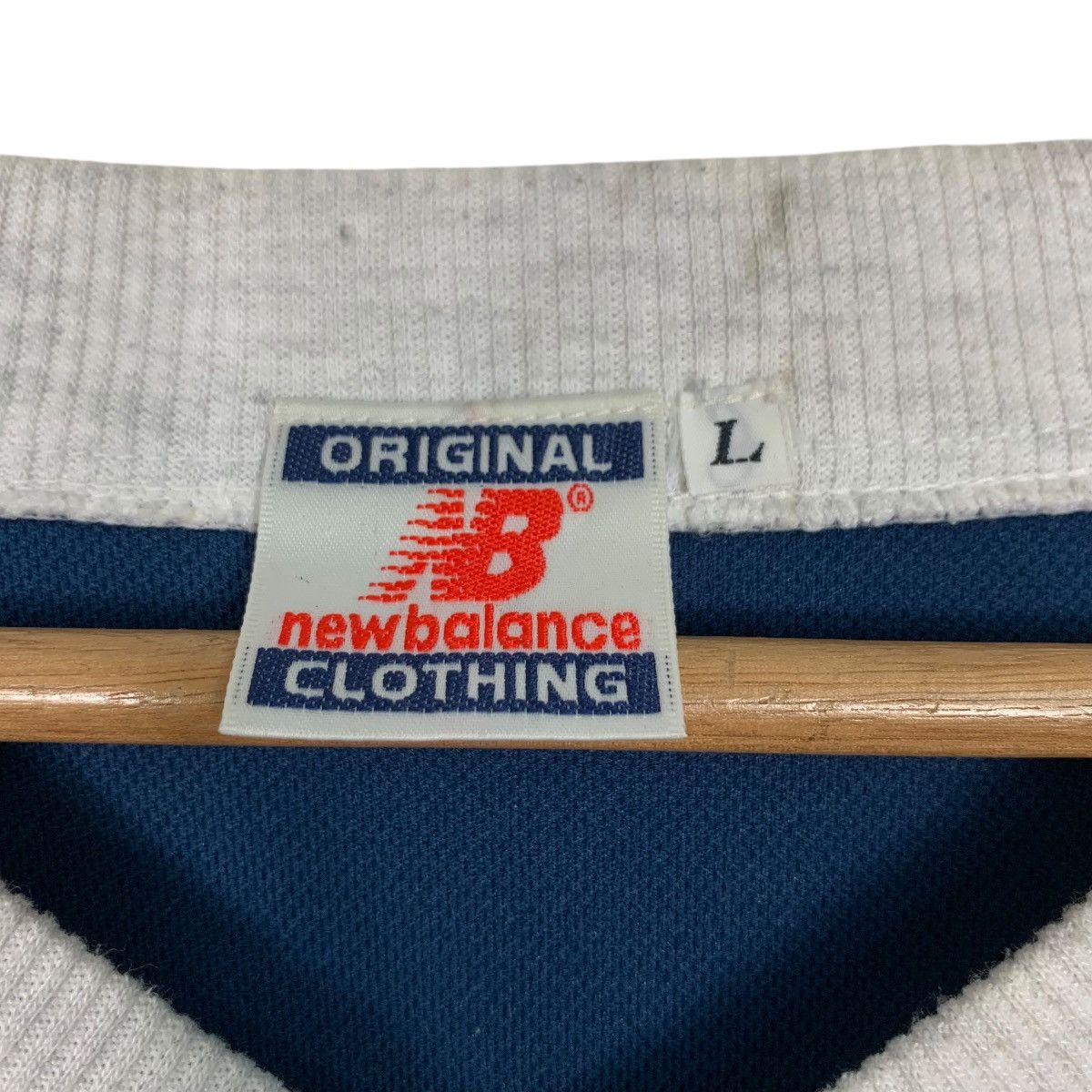 New Balance Vintage 90's NEW BALANCE V Neck Long Sleeve Shirt #2493-C112 Size US L / EU 52-54 / 3 - 11 Thumbnail