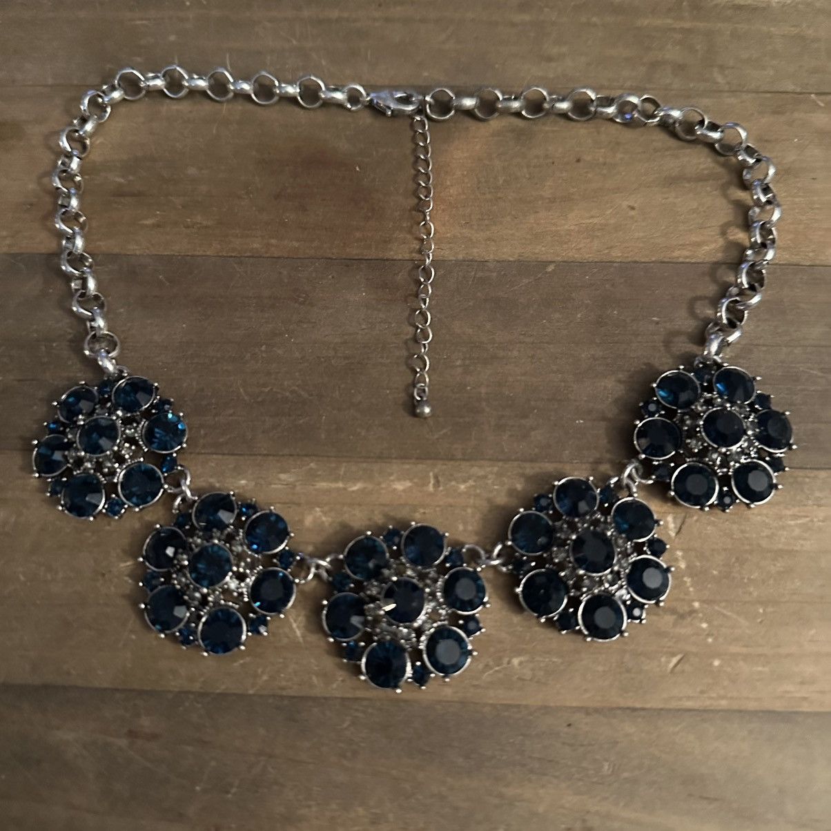 Other Silver tone teal rhinestone flower links statement necklace Size ONE SIZE - 6 Thumbnail