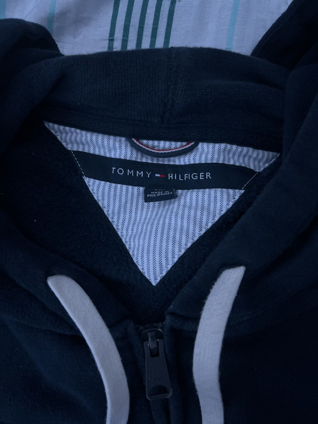 Vintage Vintage Tommy Hilfiger hoodie Size US L / EU 52-54 / 3 - 3 Thumbnail