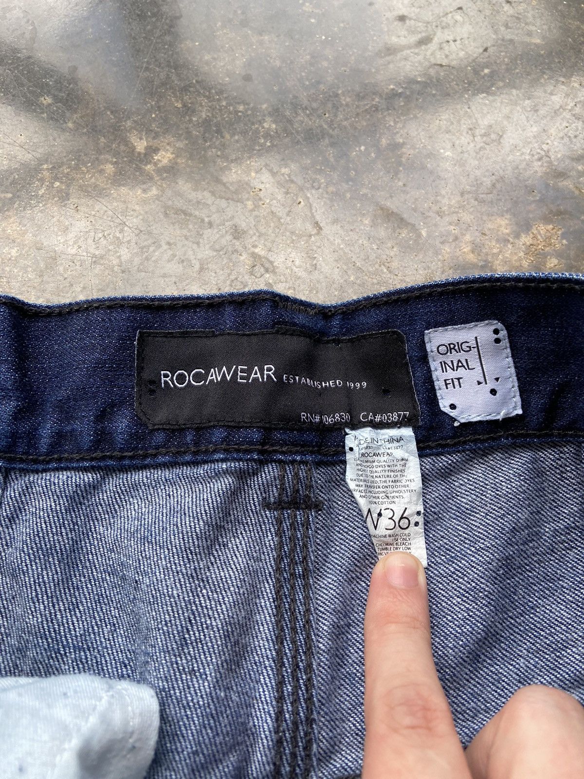 Rocawear Crazy Vintage Baggy Y2K Rocawear Style Stash Pocket Jeans Size US 36 / EU 52 - 6 Thumbnail