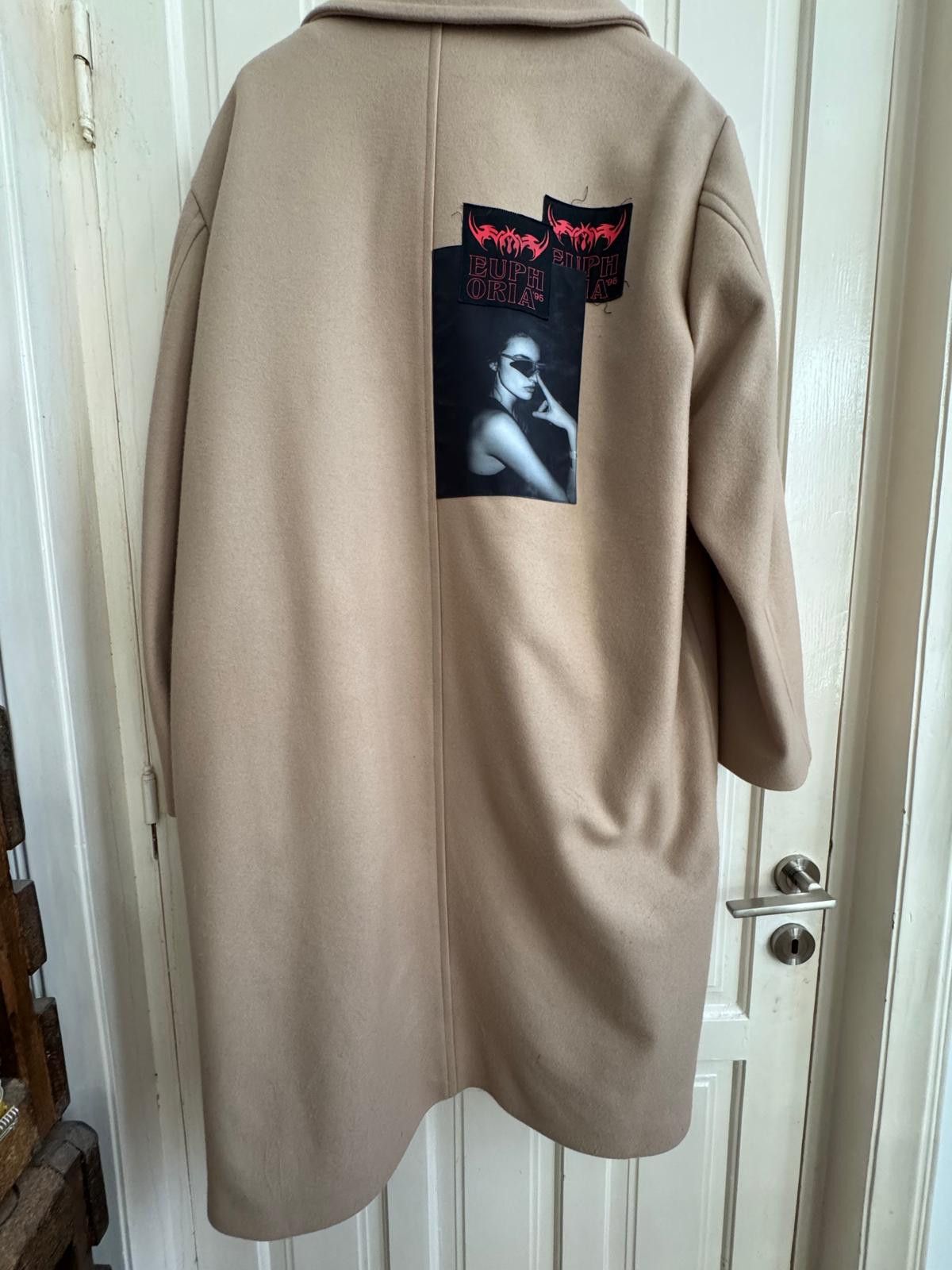 Misbhv MISBHV 6 YRS Camel Coat EXCLUSIVE version Size US M / EU 48-50 / 2 - 4 Thumbnail