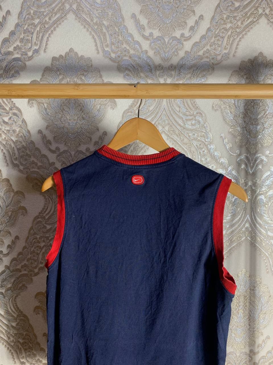 Nike VERY RARE NIKE TANK TOP BIG LOGO T-SHIRT RETRO DRILL 90s Y2K Size US S / EU 44-46 / 1 - 5 Thumbnail
