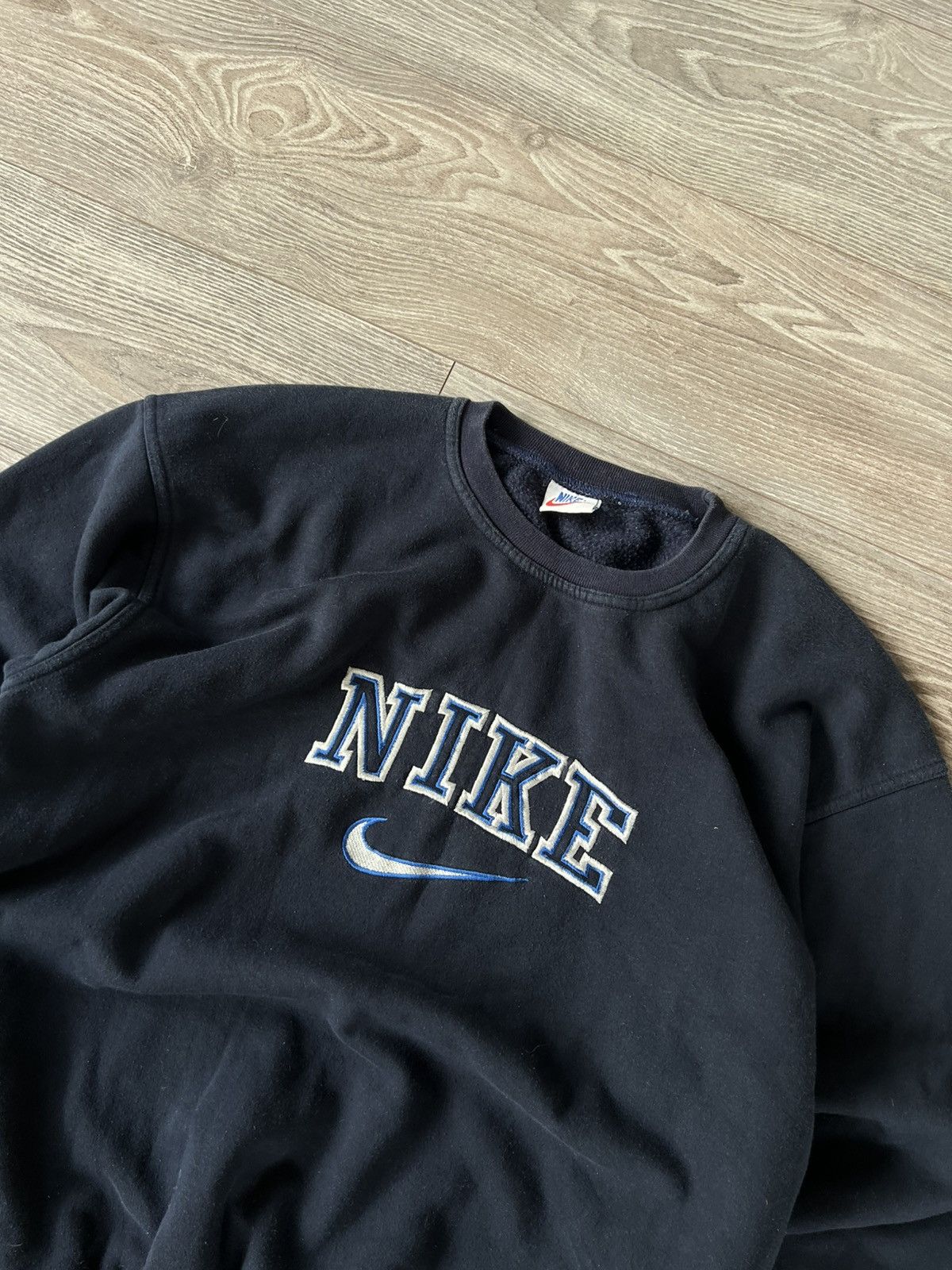 Other Vintage Nike Knit Central Logo Oversize Crew Neck Sweatshirt Size US L / EU 52-54 / 3 - 14 Thumbnail