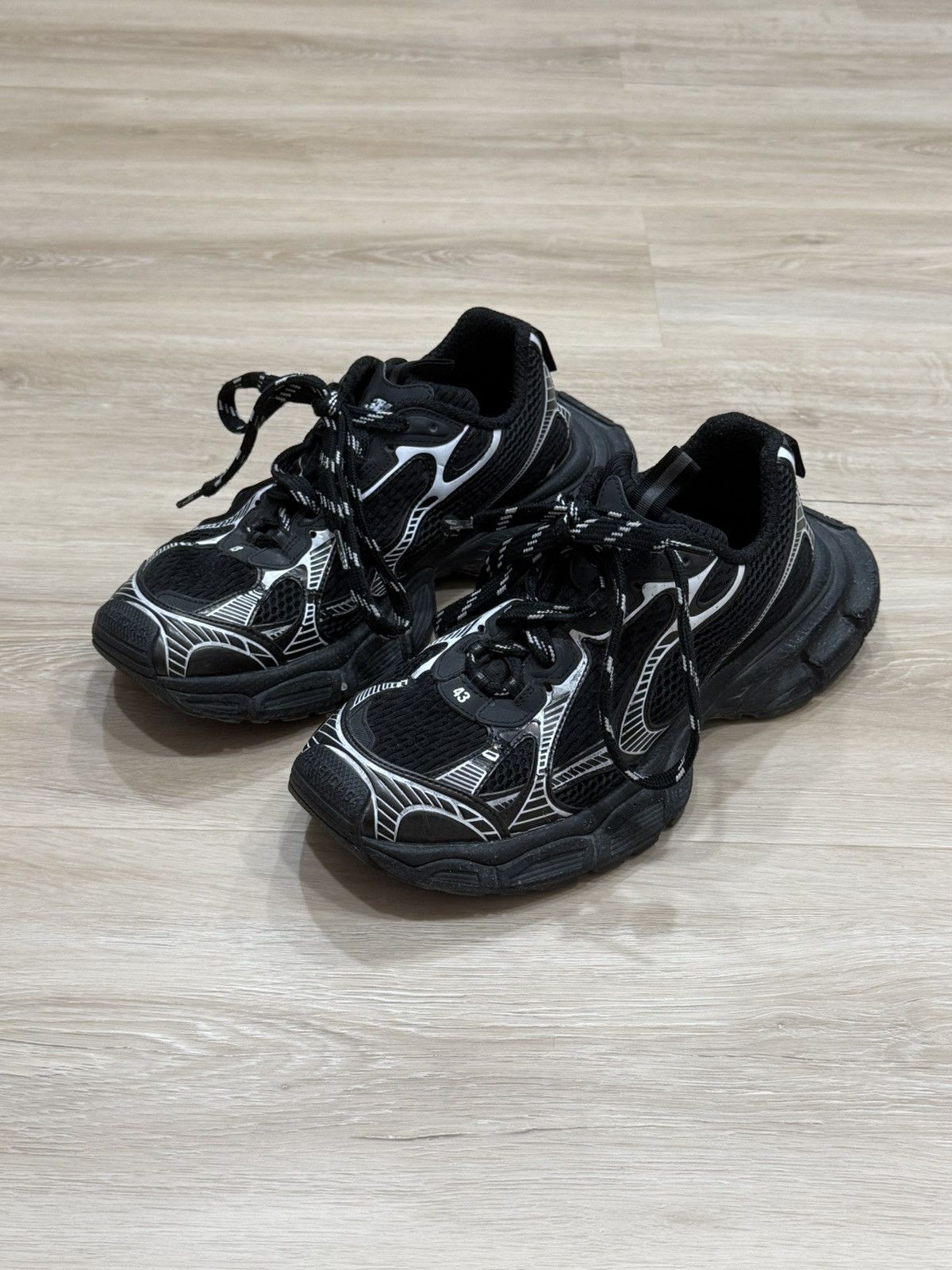Balenciaga Balenciaga 3xl Sneakers Size US 10 / EU 43 - 1 Thumbnail