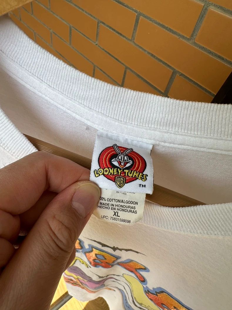 Vintage VintageTee 90s Tweety Here's the Trouble 2505-Nextarrow Size US XL / EU 56 / 4 - 3 Thumbnail
