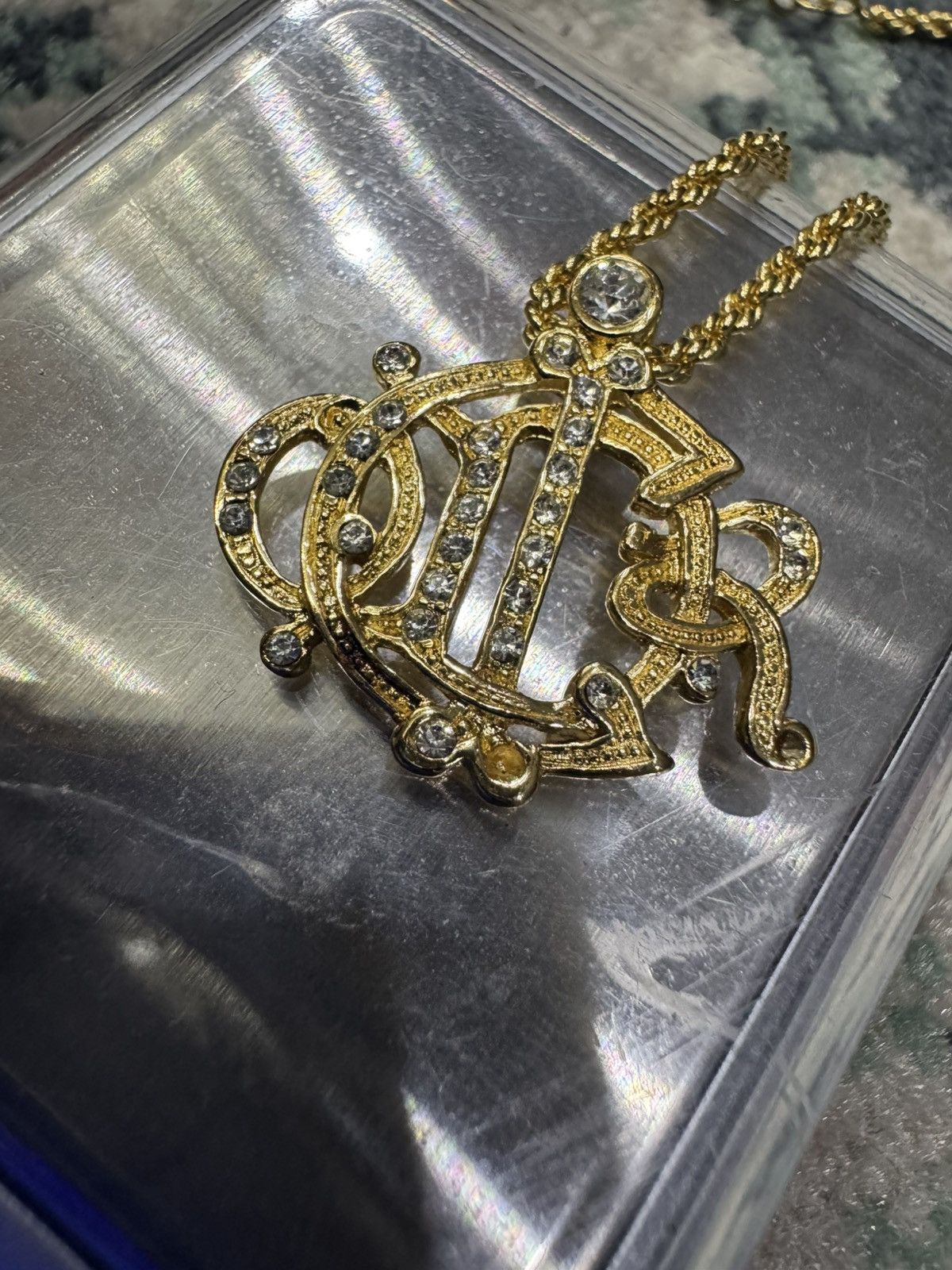 Christian Dior Monsieur VINTAGE CHRISTIAN DIOR EMBLEM GOLD TONE NECKLACE Size ONE SIZE - 4 Thumbnail