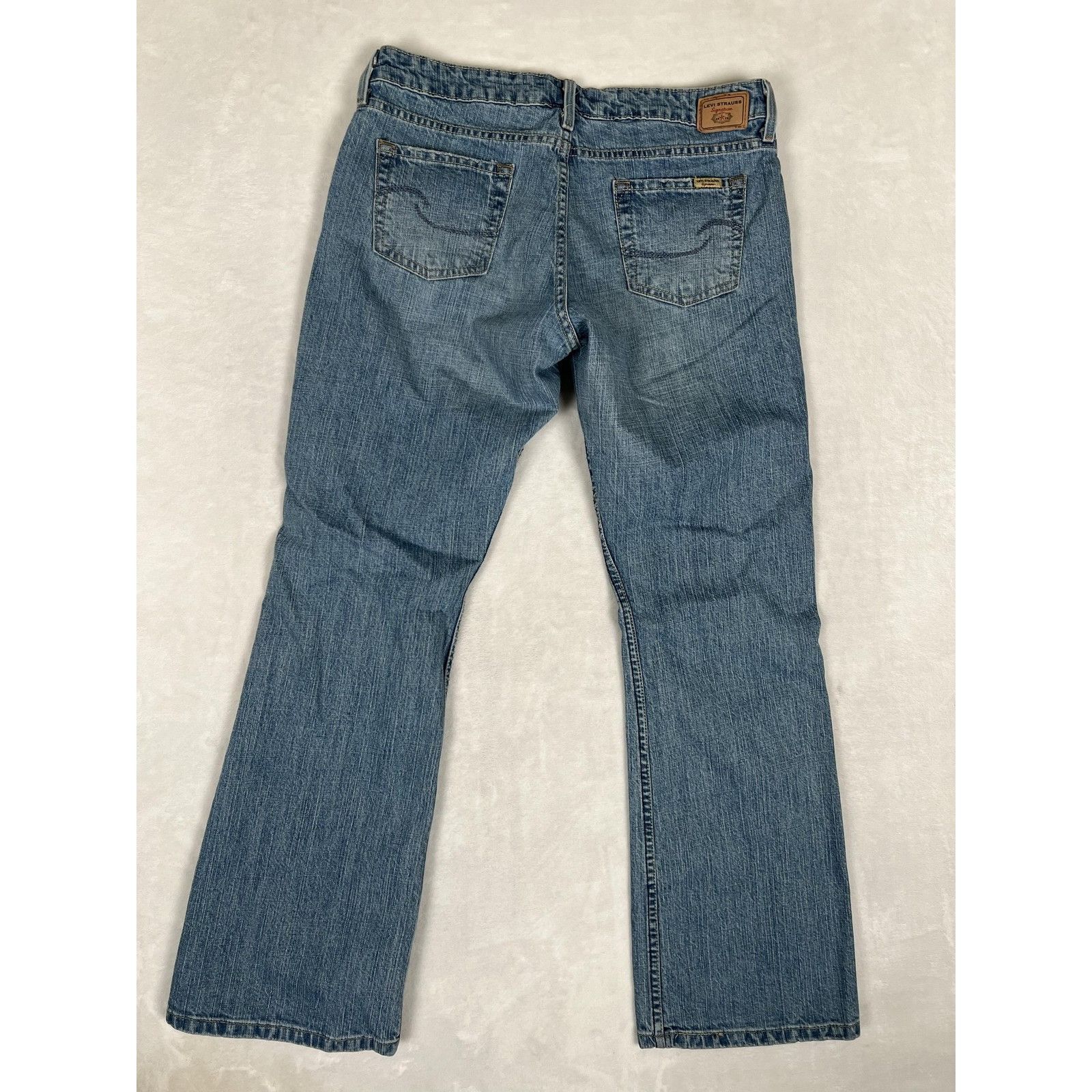 Levi's Levi Strauss Signature Jeans Women's 32x30 Low Slim Bootcut Size 32" / US 10 / IT 46 - 6 Thumbnail