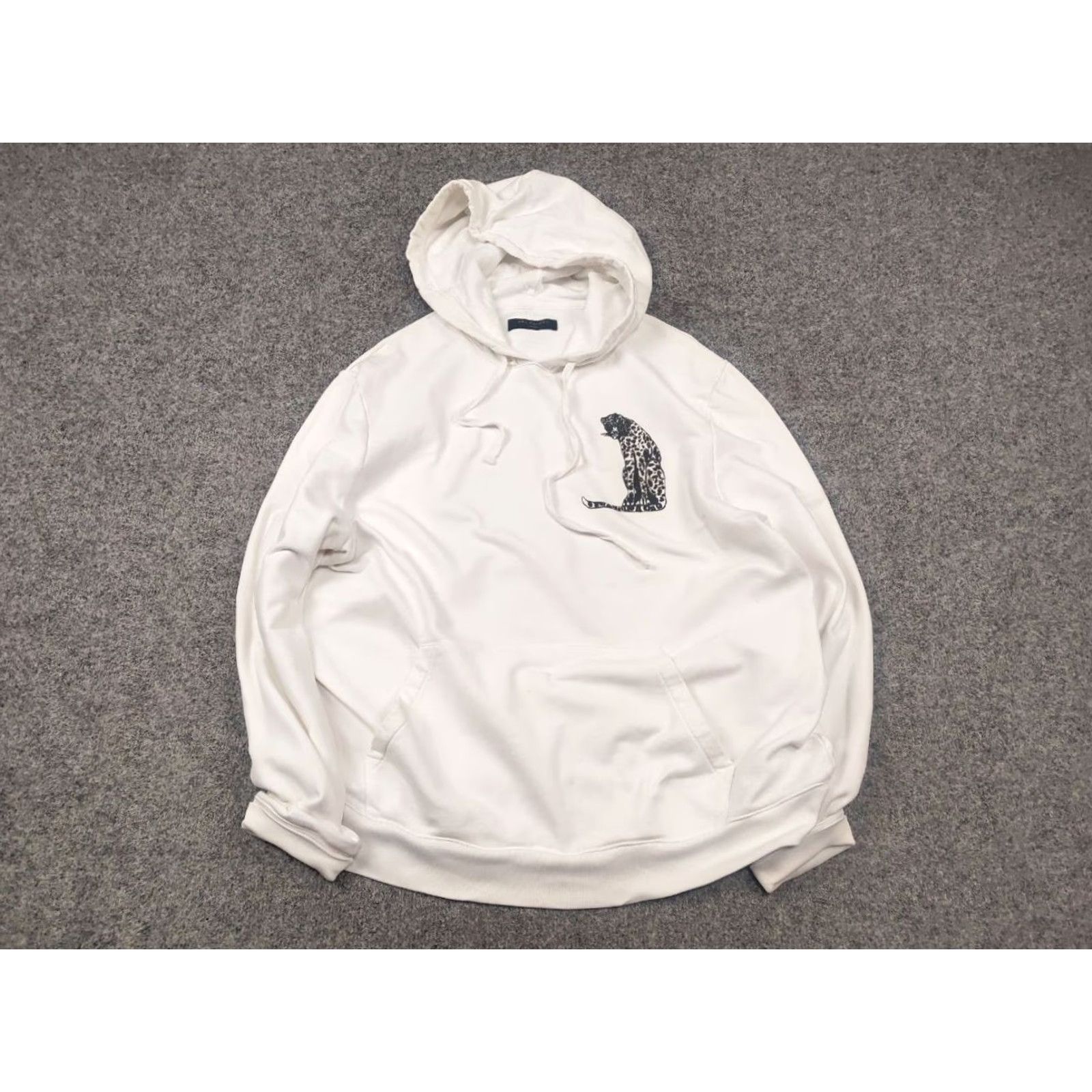 Allsaints Allsaints Cheetahs Hoodie L S White Leopard Logo Oversized Shirt Mens XS-XL? Size US M / EU 48-50 / 2 - 4 Thumbnail