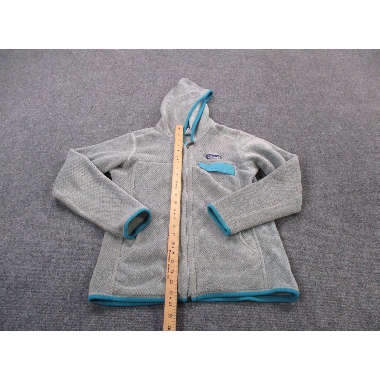 Patagonia Patagonia Jacket Womens M Gray Fleece Full Zip Hoody Outdoor Winter M Gray Patagonia Womens Jacket M Gray Fleece Full Zip Hoody Outdoor Winter Size M / US 6-8 / IT 42-44 - 3 Thumbnail