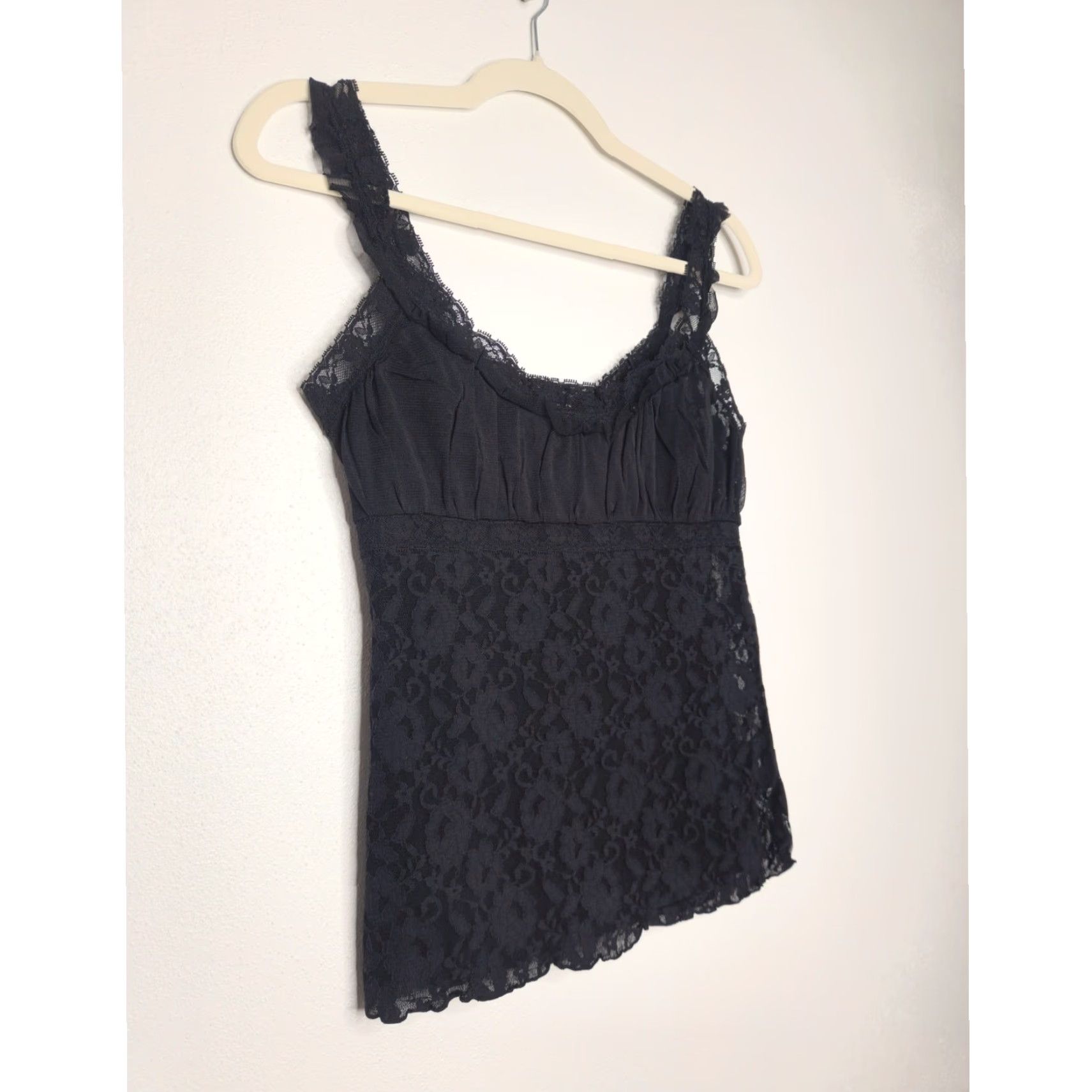 Vintage VINTAGE Ambrielle Black Lace Tank Top Cami Tank Womens M Black Floral Sheer 90s Emo Goth Whimsy Size M / US 6-8 / IT 42-44 - 2 Thumbnail