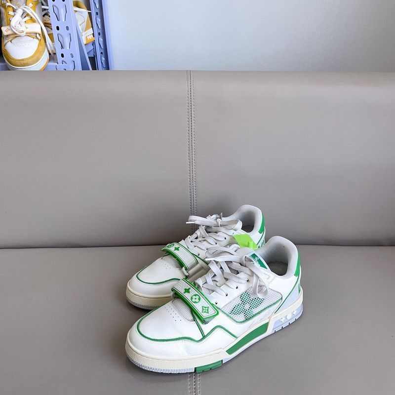 Louis Vuitton Louis Vuitton Classic Trainer White and Green Sneakers 0079 Size US 9.5 / IT 39.5 - 2 Thumbnail