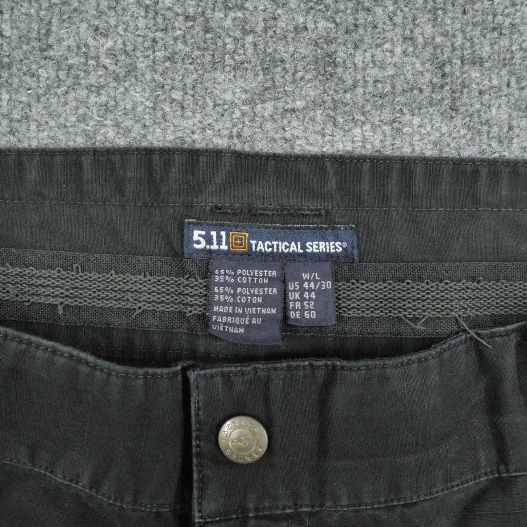 Vintage 5.11 Tactical Pants Mens 44x30 Black Workwear Ripstop Utility Double Knee Chino Straight Pockets 511 Model Army Outdoor Vintage No 90s Size US 44 / EU 60 - 5 Thumbnail