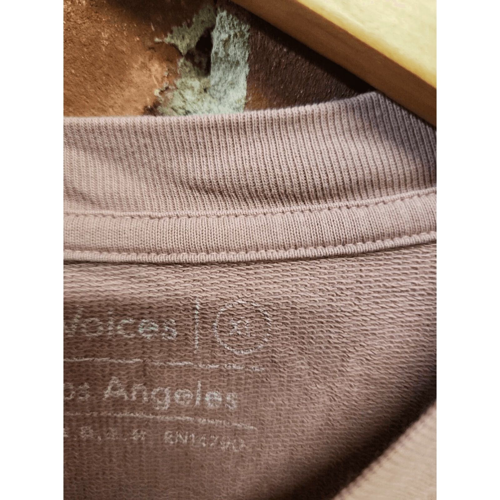 Outdoor Voices Outdoor Voices Sweatshirt Womens XL Pink Cropped Crew Neck Pullover Graphic Activewear Size XL / US 12-14 / IT 48-50 - 4 Thumbnail