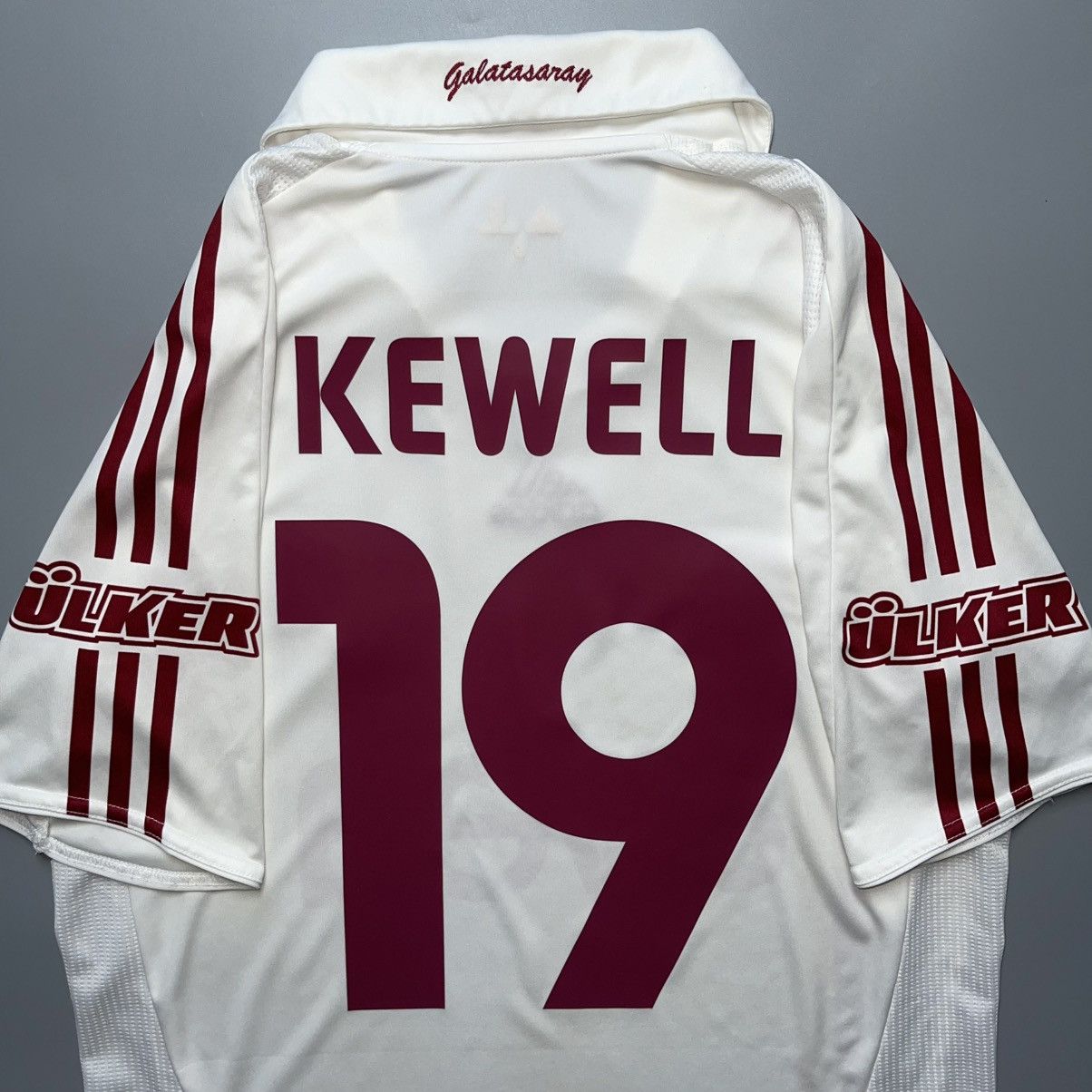 Adidas GALATASARAY ADIDAS 2008/2009 FOOTBALL AWAY JERSEY #19 KEWELL Size US S / EU 44-46 / 1 - 11 Thumbnail