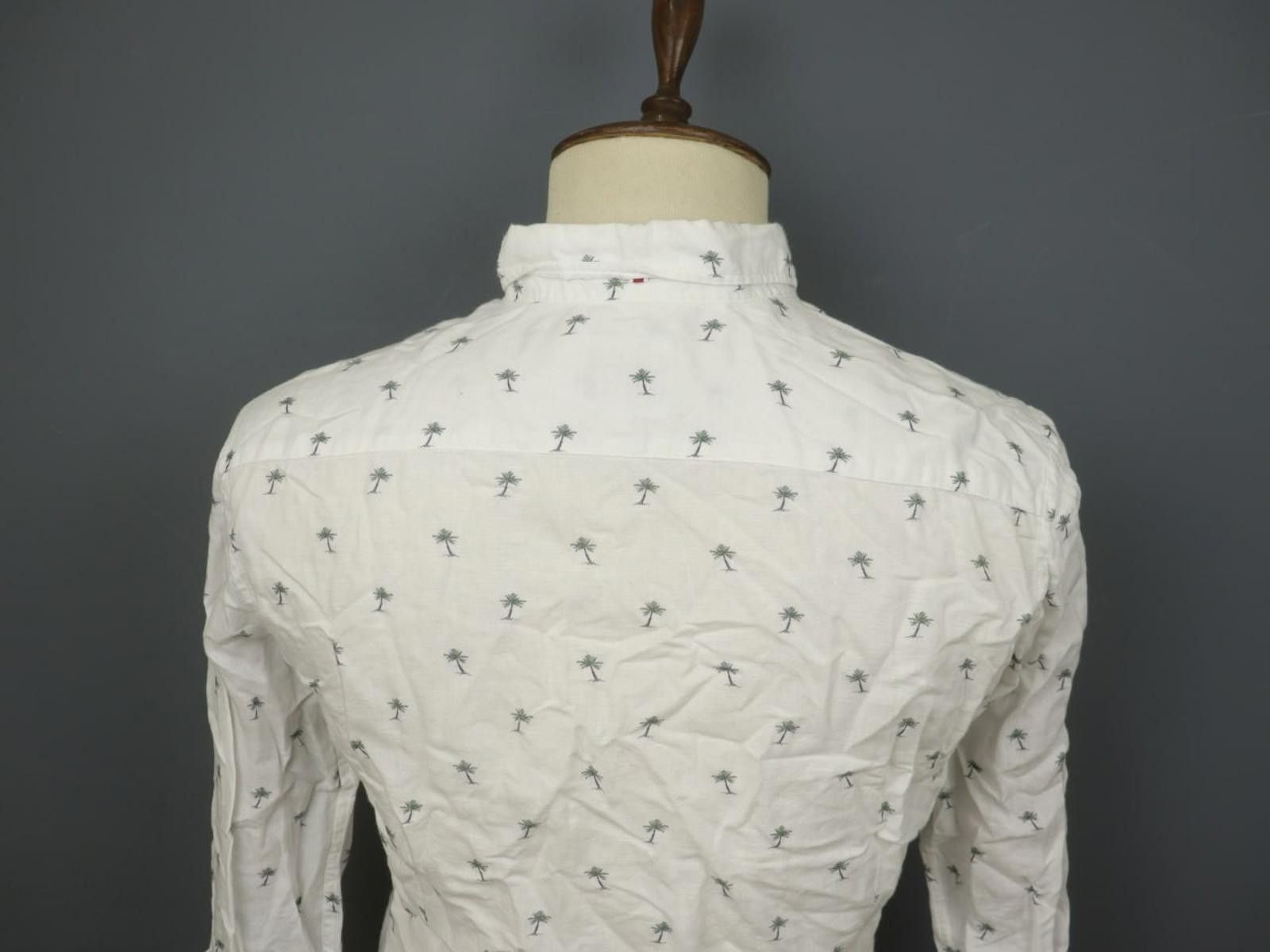Designer Hackett London White Palm Tree Button-Up Shirt Size S Size US S / EU 44-46 / 1 - 7 Thumbnail