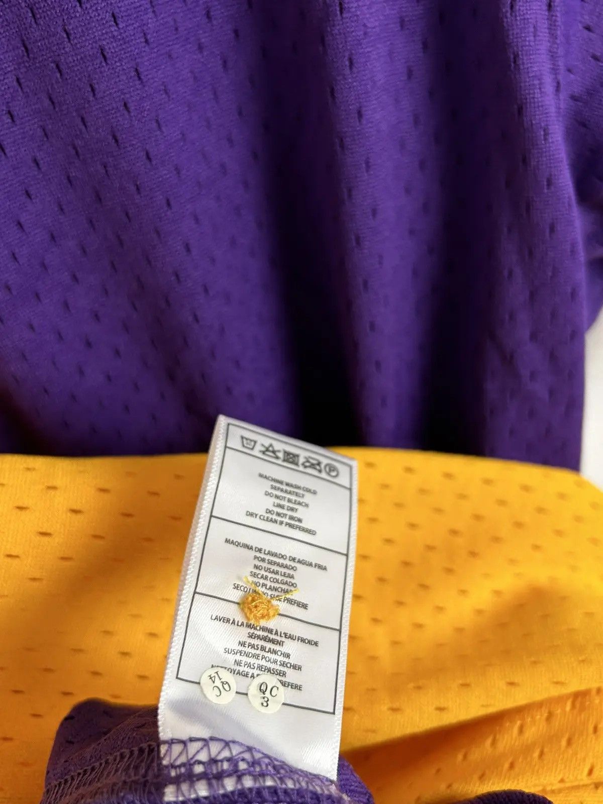 Mitchell & Ness Mitchell & Ness L.A. Lakers SS18 Rare Baseball Jersey Size US M / EU 48-50 / 2 - 7 Thumbnail
