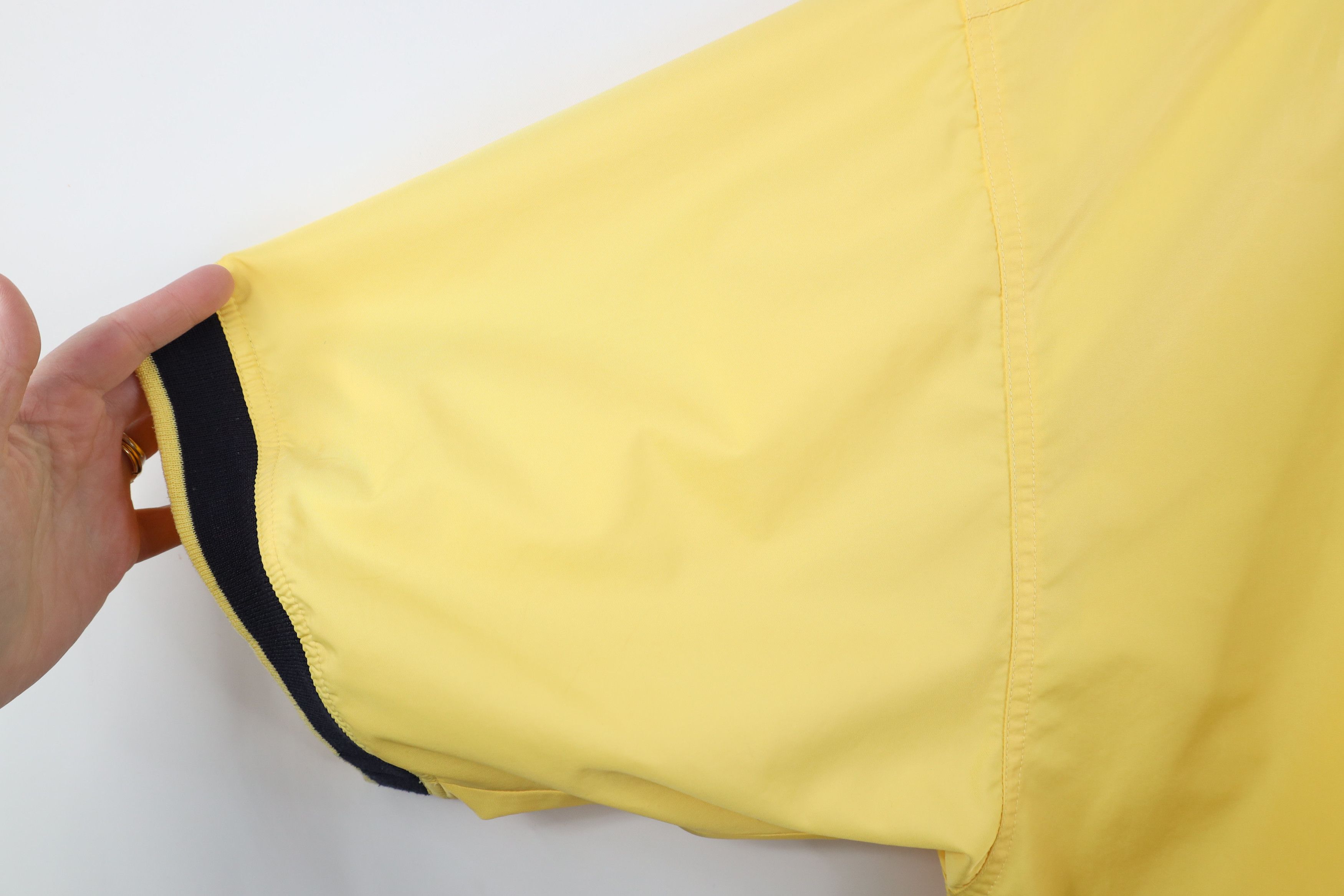 Vintage Vintage University of Michigan Short Sleeve Golf Rain Jacket Size US XL / EU 56 / 4 - 9 Thumbnail