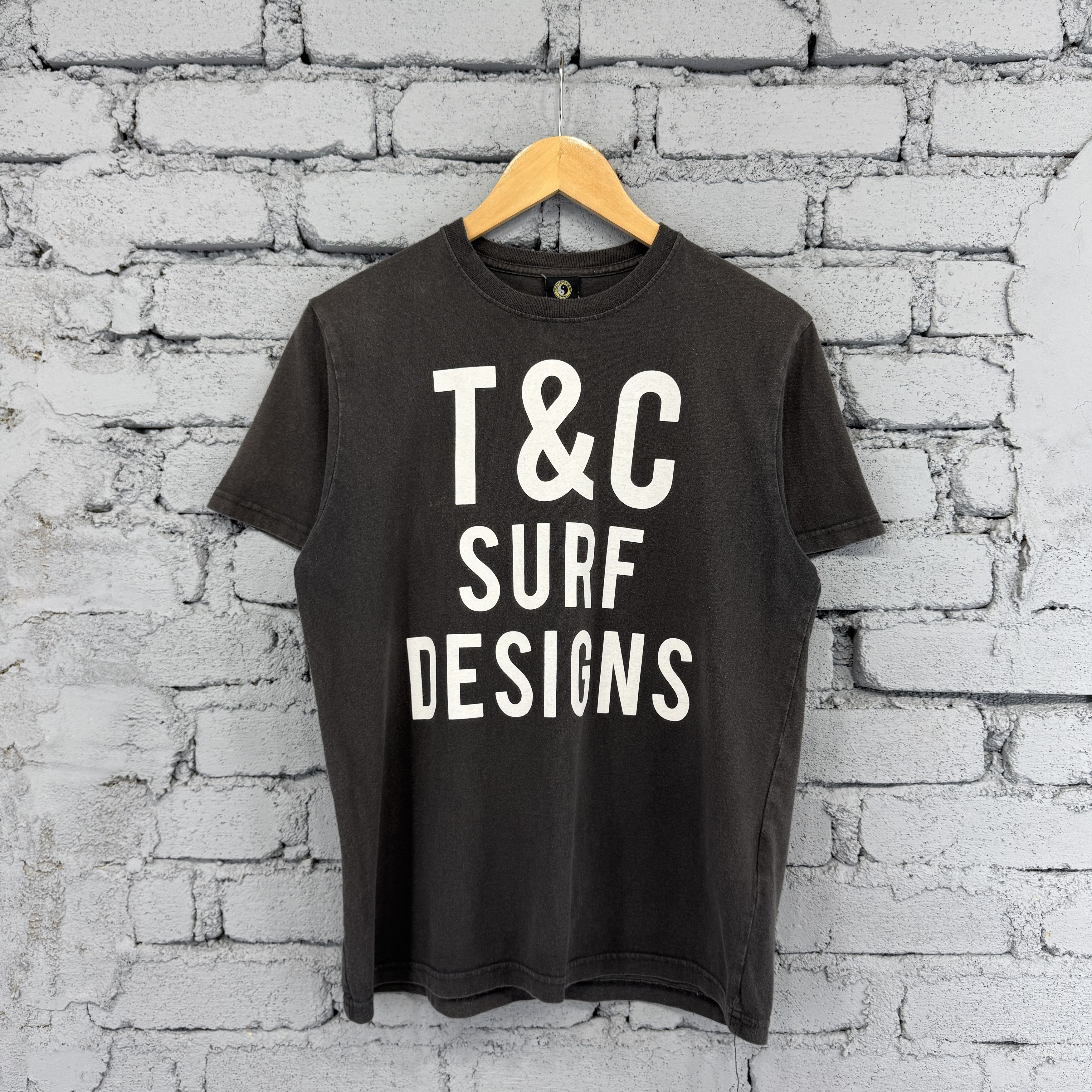 Vintage Vintage Sunfaded 90s T&C Surf Design Hawaii Yin-yang Logo Size US M / EU 48-50 / 2 - 2 Thumbnail
