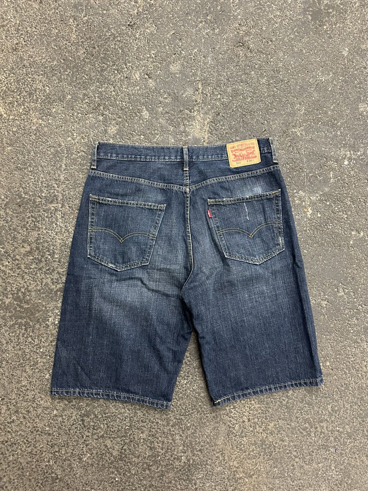 Levi's × Vintage Y2K Levi’s 569 jorts Size US 34 / EU 50 - 1 Thumbnail