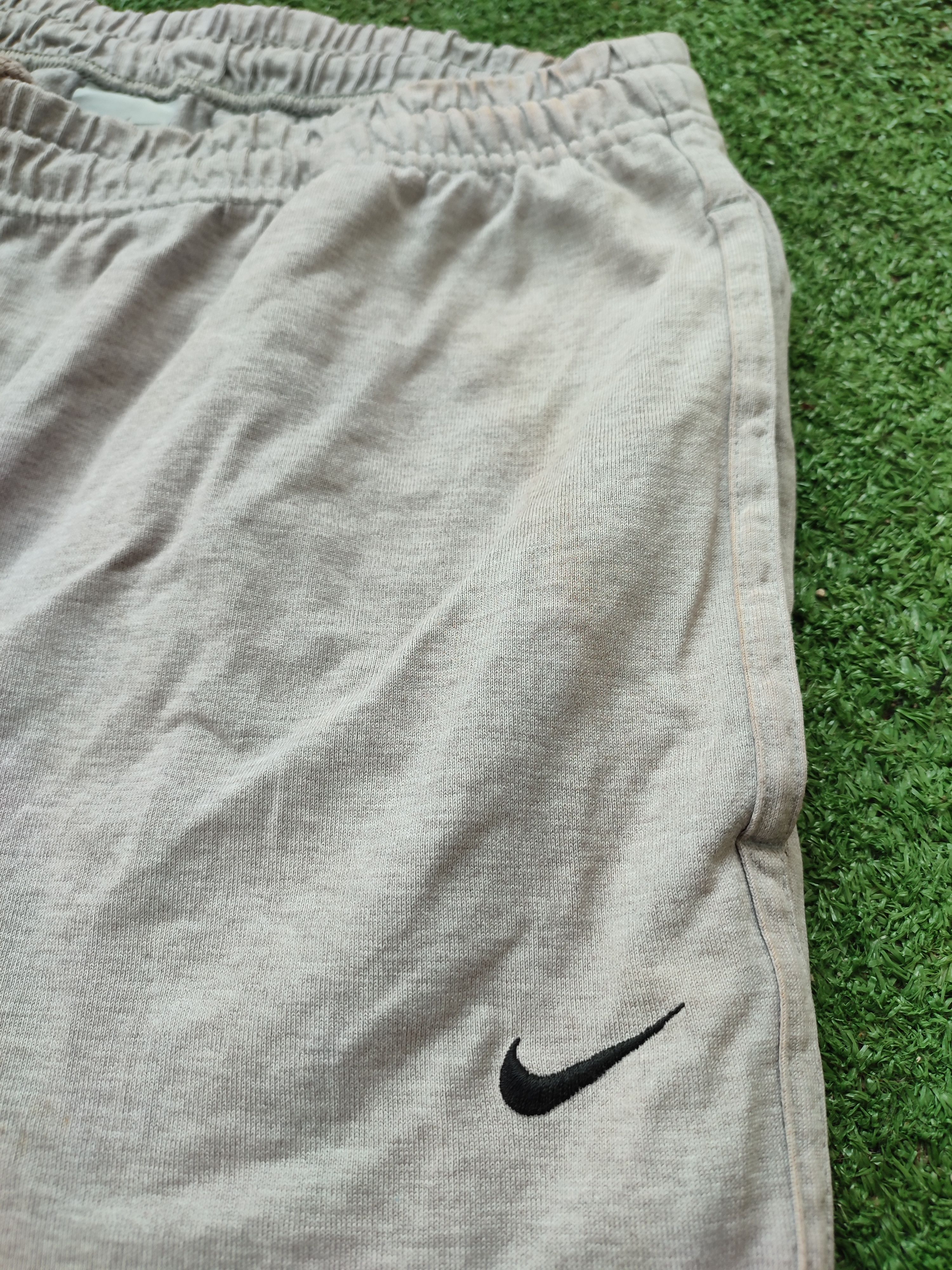 Nike 💥Y2K💥 NIKE SMALL SWOOSH SHORT PANT Size US 33 - 4 Thumbnail