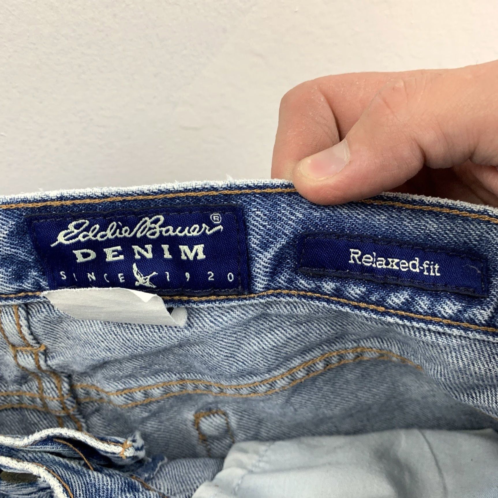 Eddie Bauer VINTAGE Eddie Bauer Jeans Adult 34 Blue Relaxed Fit Straight Leg 90s Y2K Mens Jeans Size US 34 / EU 50 - 4 Thumbnail