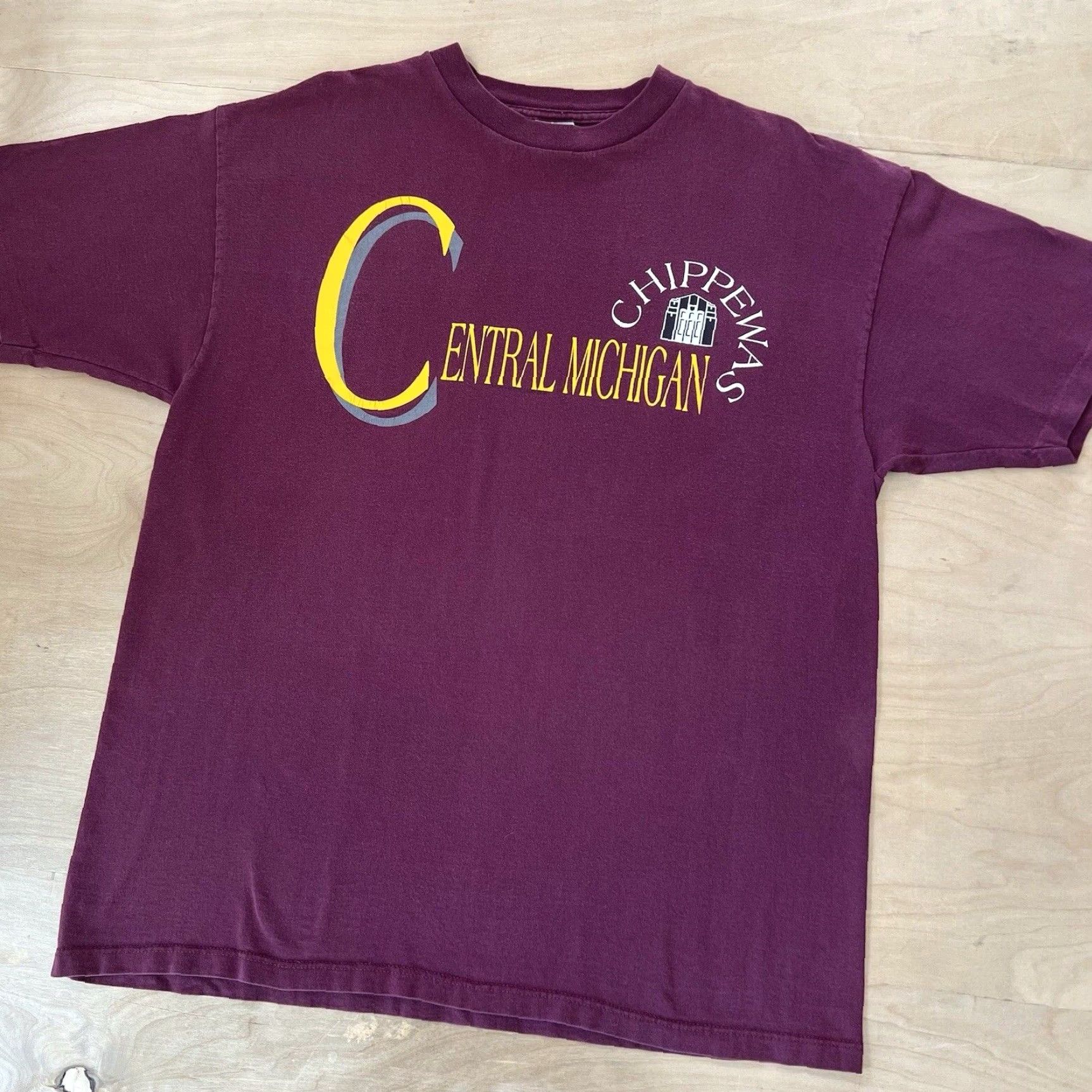 NCAA VINTAGE Central Michigan Chippewas Shirt XL Maroon 90s NCAA Sportswear Size US XL / EU 56 / 4 - 7 Thumbnail