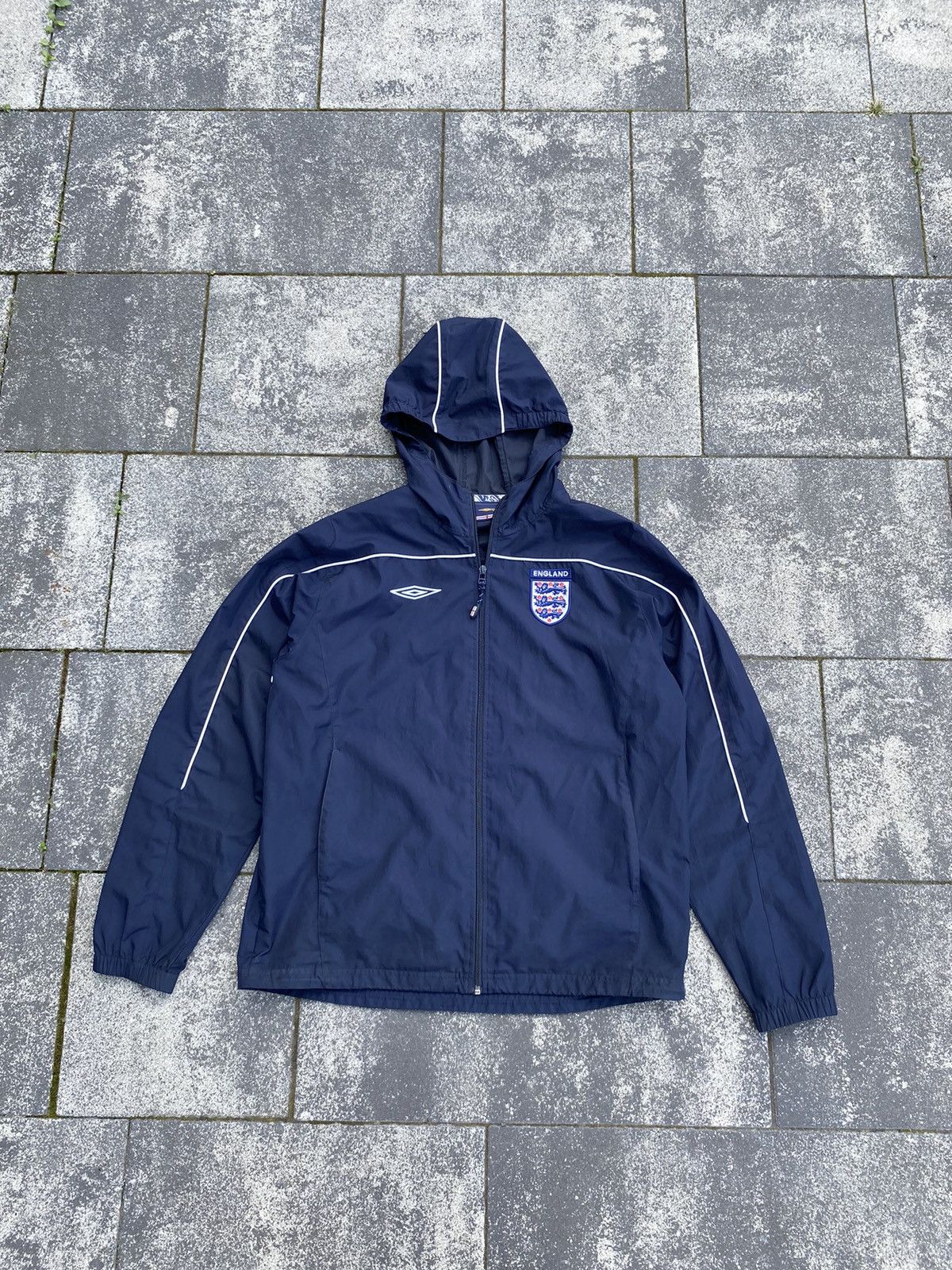 Umbro × Vintage Umbro England Vintage Light Jacket Size US L / EU 52-54 / 3 - 2 Thumbnail