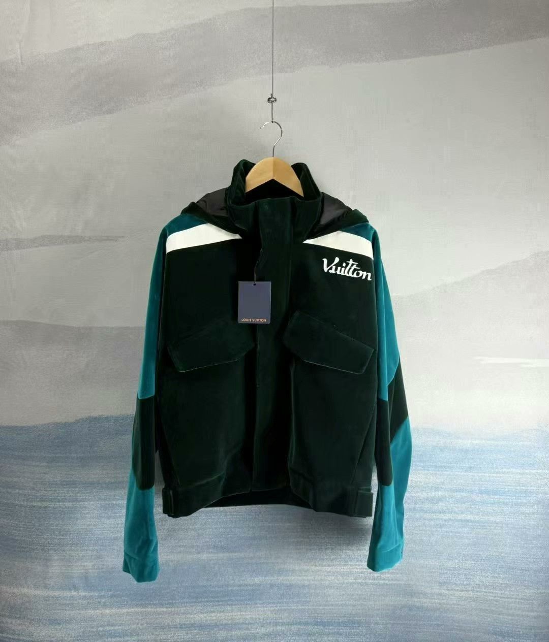 Louis Vuitton louis vuitton lake green windbreaker jacket Size US XL / EU 56 / 4 - 1 Thumbnail
