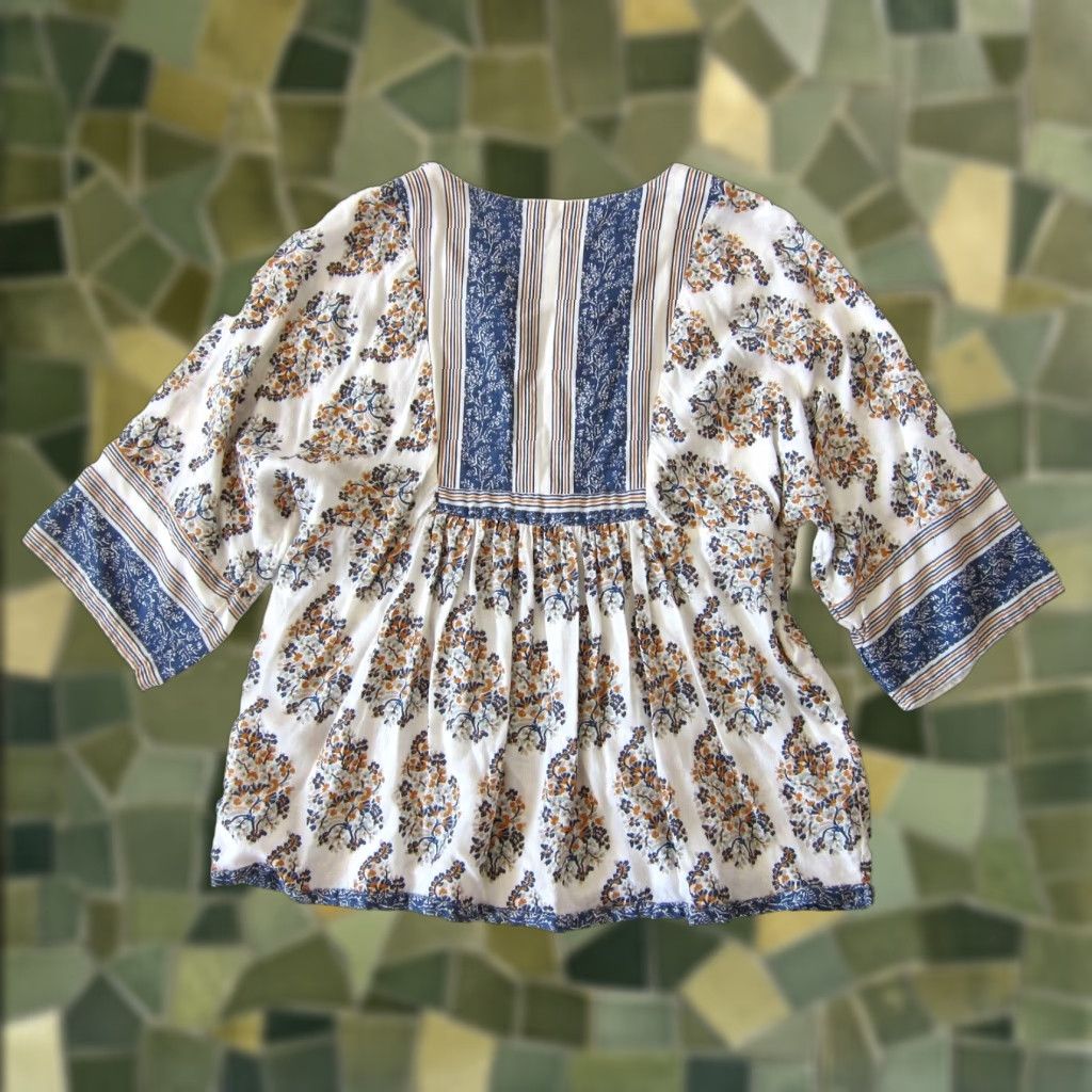 Lucky Brand Lucky Brand Blouse Tunic S Floral V-Neck 3/4 Sleeve Blue Ivory Peasant Rayon Shirt Women Size S / US 4 / IT 40 - 1 Thumbnail