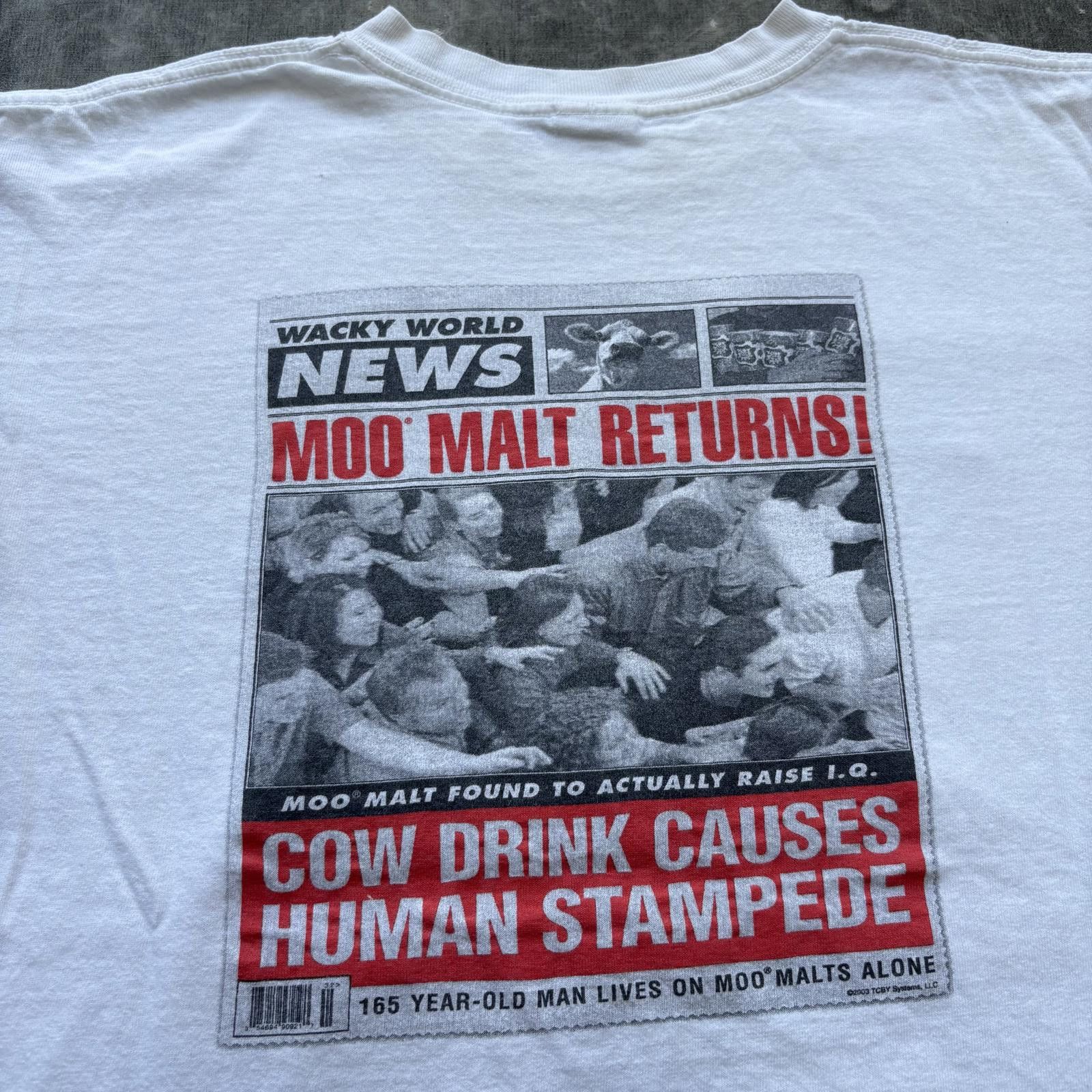 Anvil Vintage Y2K TCBY Moo Malt Funny Newspaper Cow Pattern Shirt Size US L / EU 52-54 / 3 - 5 Thumbnail