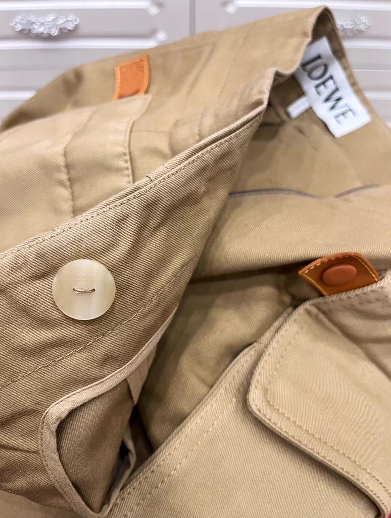 Loewe LOEWE shorts Size 25" / US 0 / IT 36 - 7 Thumbnail