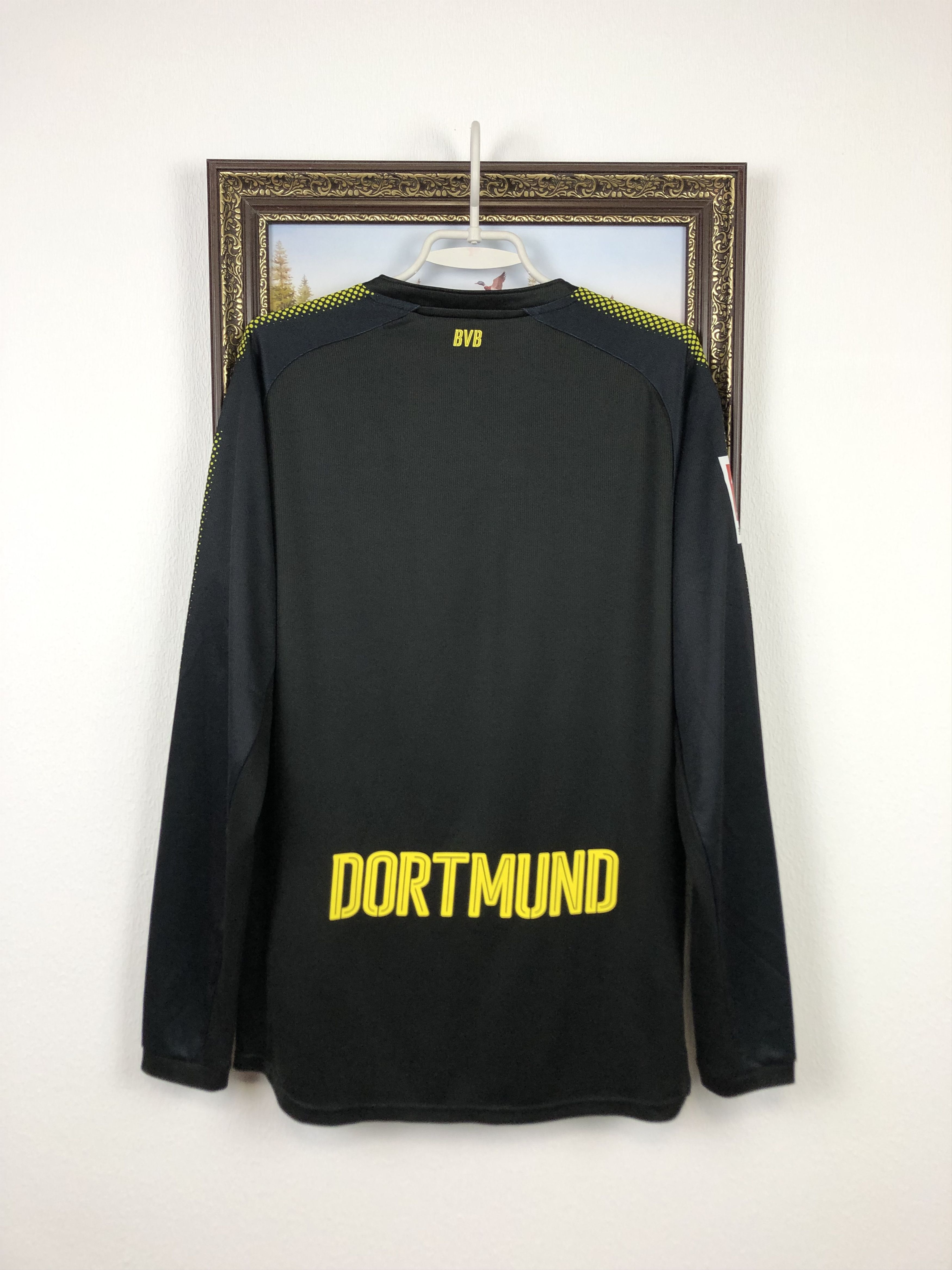 Puma Borussia Dortmund Football Shirt Long Sleeve Jersey Rare Size US M / EU 48-50 / 2 - 16 Thumbnail