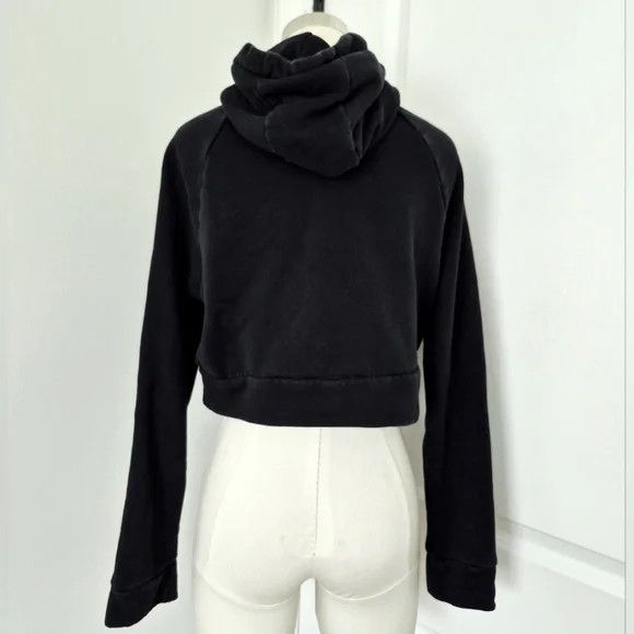 Gymshark Logo Cropped Crest Hoodie Active Athletic Comfy Workout Size S / US 4 / IT 40 - 10 Thumbnail