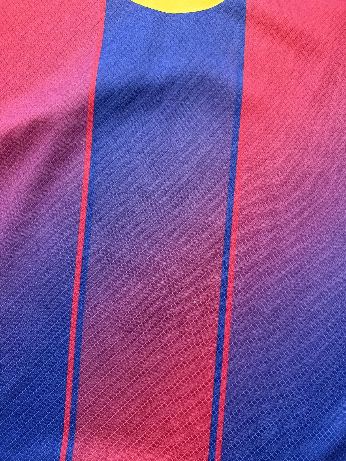 Nike Nike Barcelona Jersey Vintage Rare T-Shirt Soccer Club Size US L / EU 52-54 / 3 - 8 Thumbnail