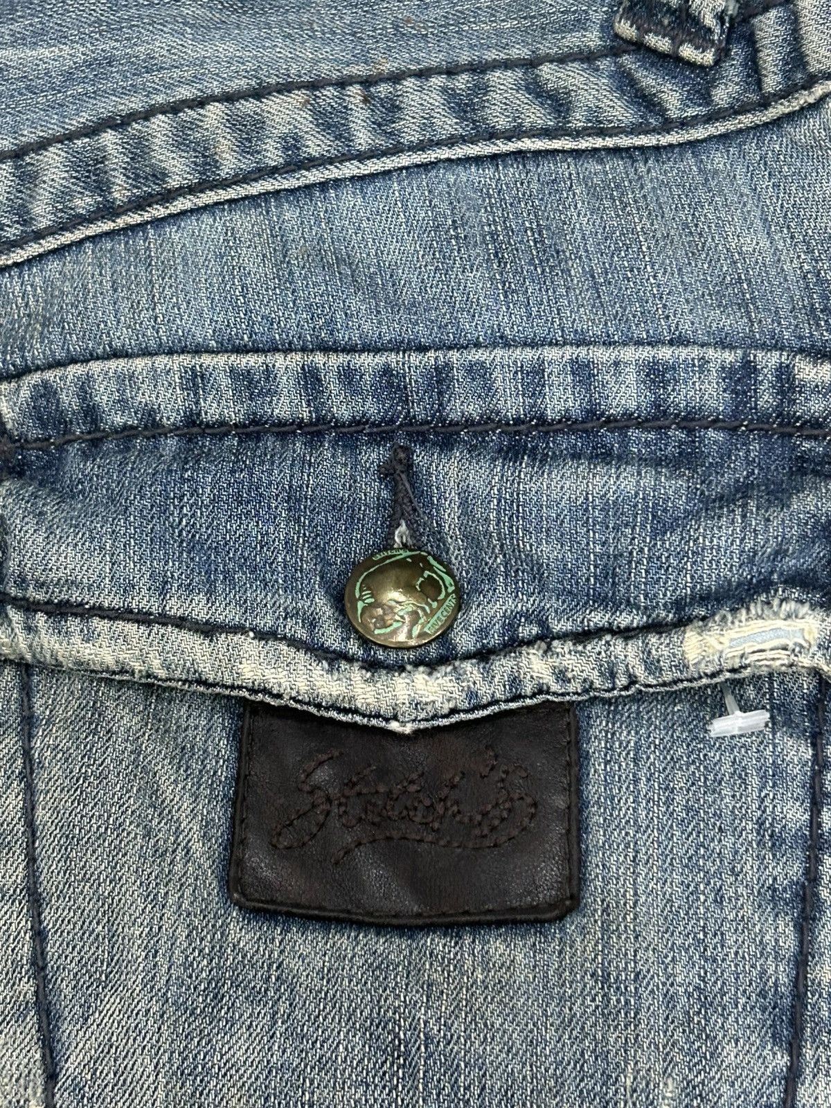 Le Grande Bleu (L.G.B.) Vintage Flare Stitch’s Tailored Denim Japan Uroboro Dirty Size US 32 / EU 48 - 15 Thumbnail