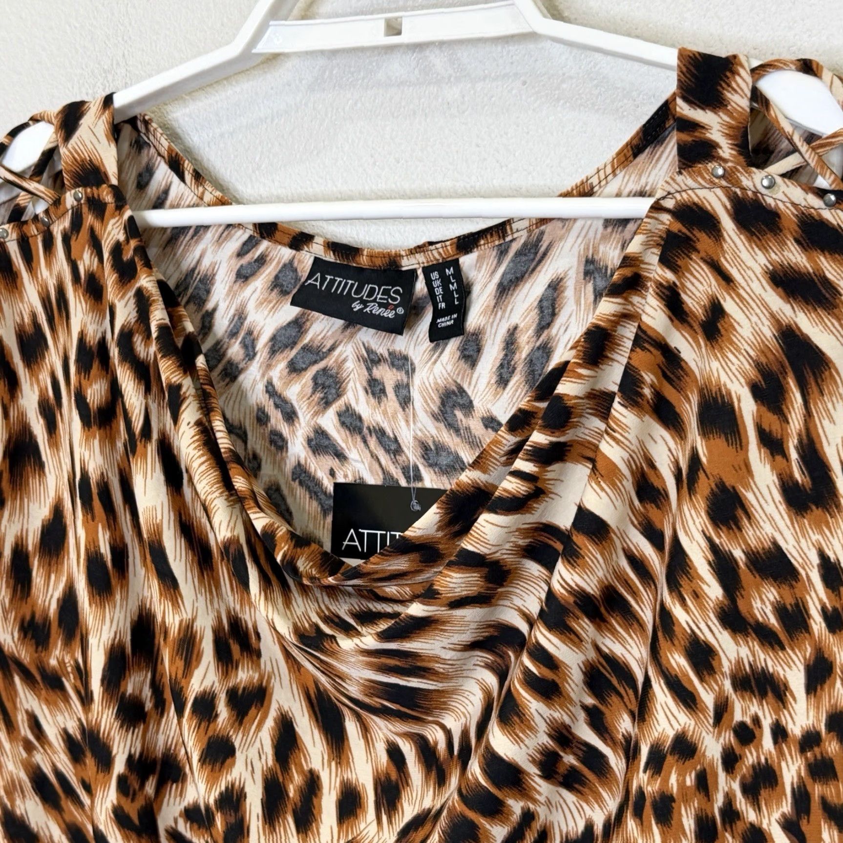 Vintage VINTAGE Attitudes by Renee Animal Print Top Womens Medium Short Sleeve Global Illusions Boat Cowl Neck Studded Detail on the Shoulders Blouse Size S / US 4 / IT 40 - 3 Thumbnail