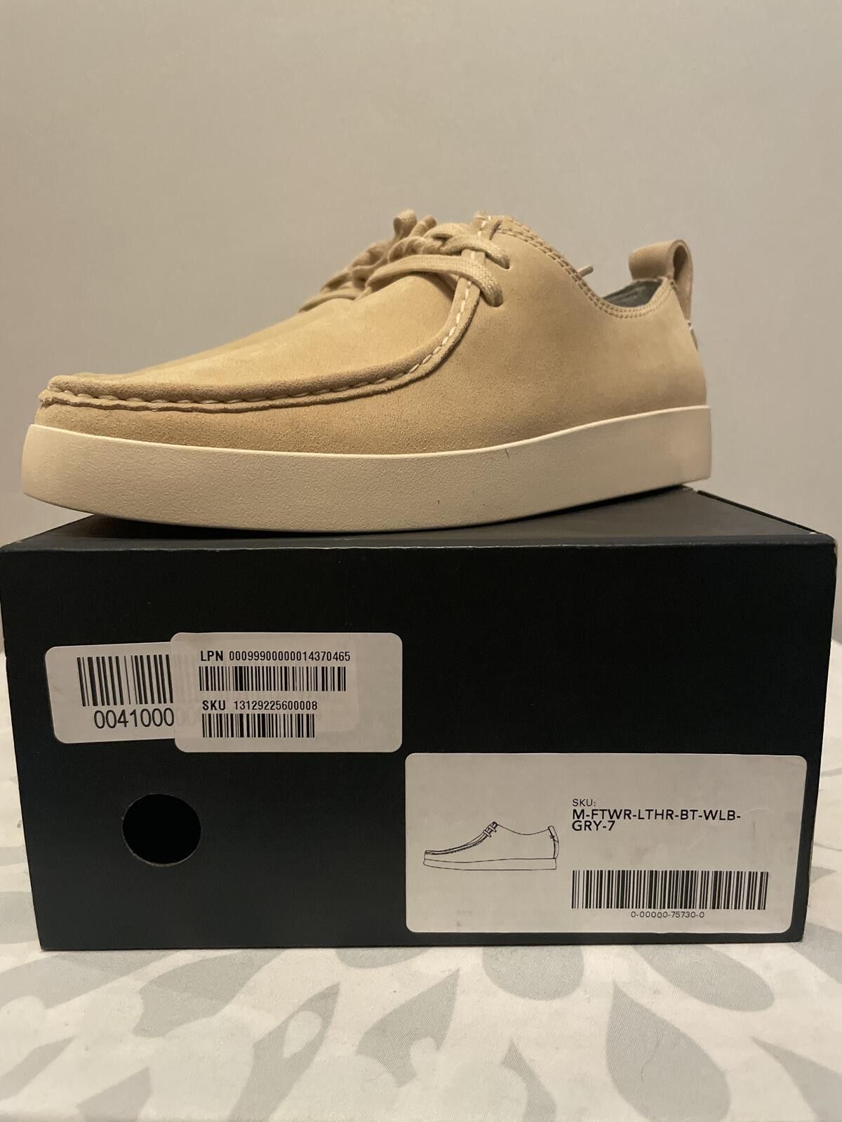 Everlane NIB Everlane Men's Size 7 Suede Desert Shoe Beige / Tan Size US 7 / EU 40 - 6 Thumbnail
